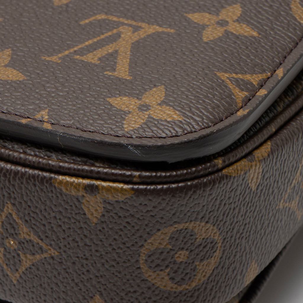 Louis Vuitton Monogram Canvas Pochette Metis Shoulder Bag
