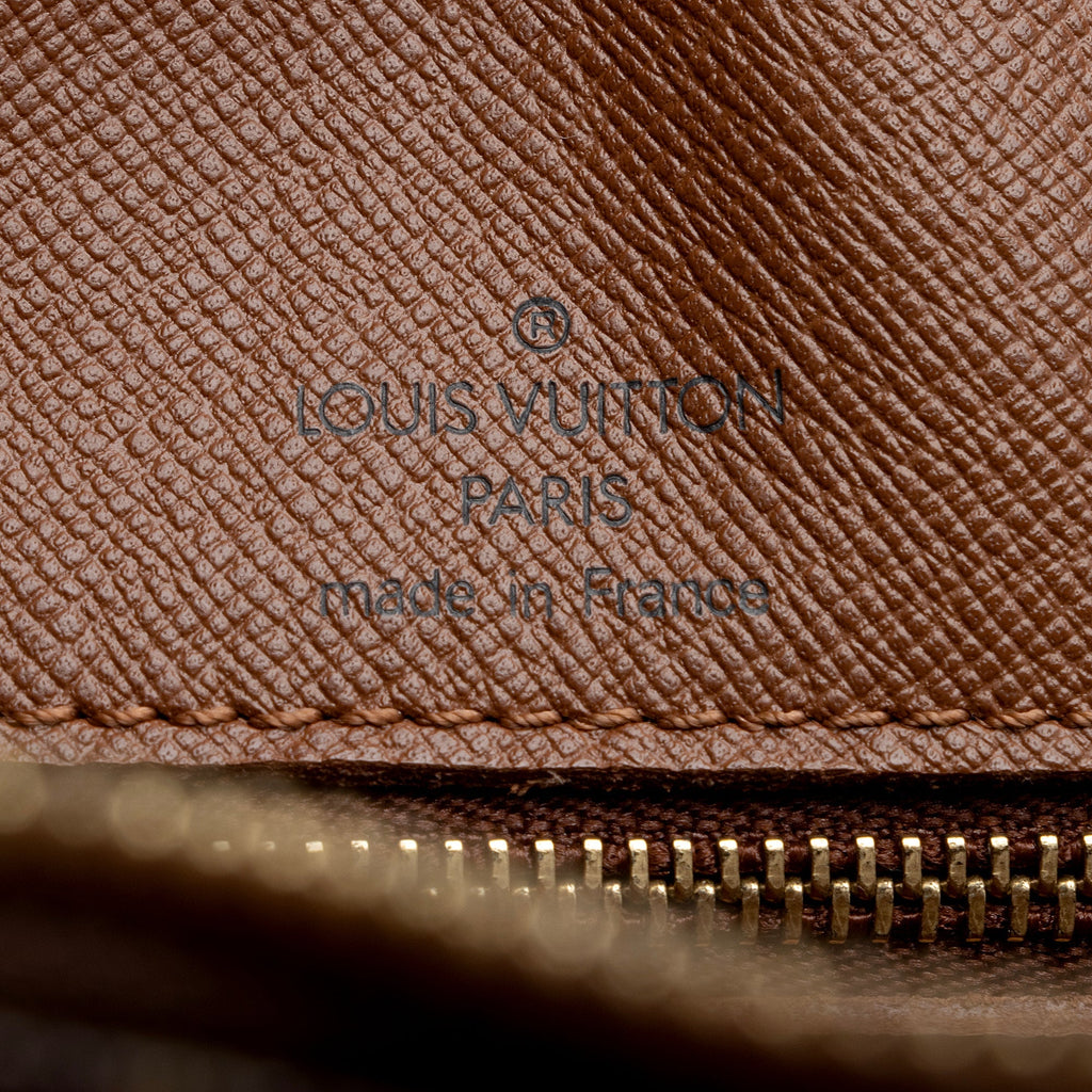Louis Vuitton Monogram Canvas Porte Documents Voyage Bag (SHF-22880)