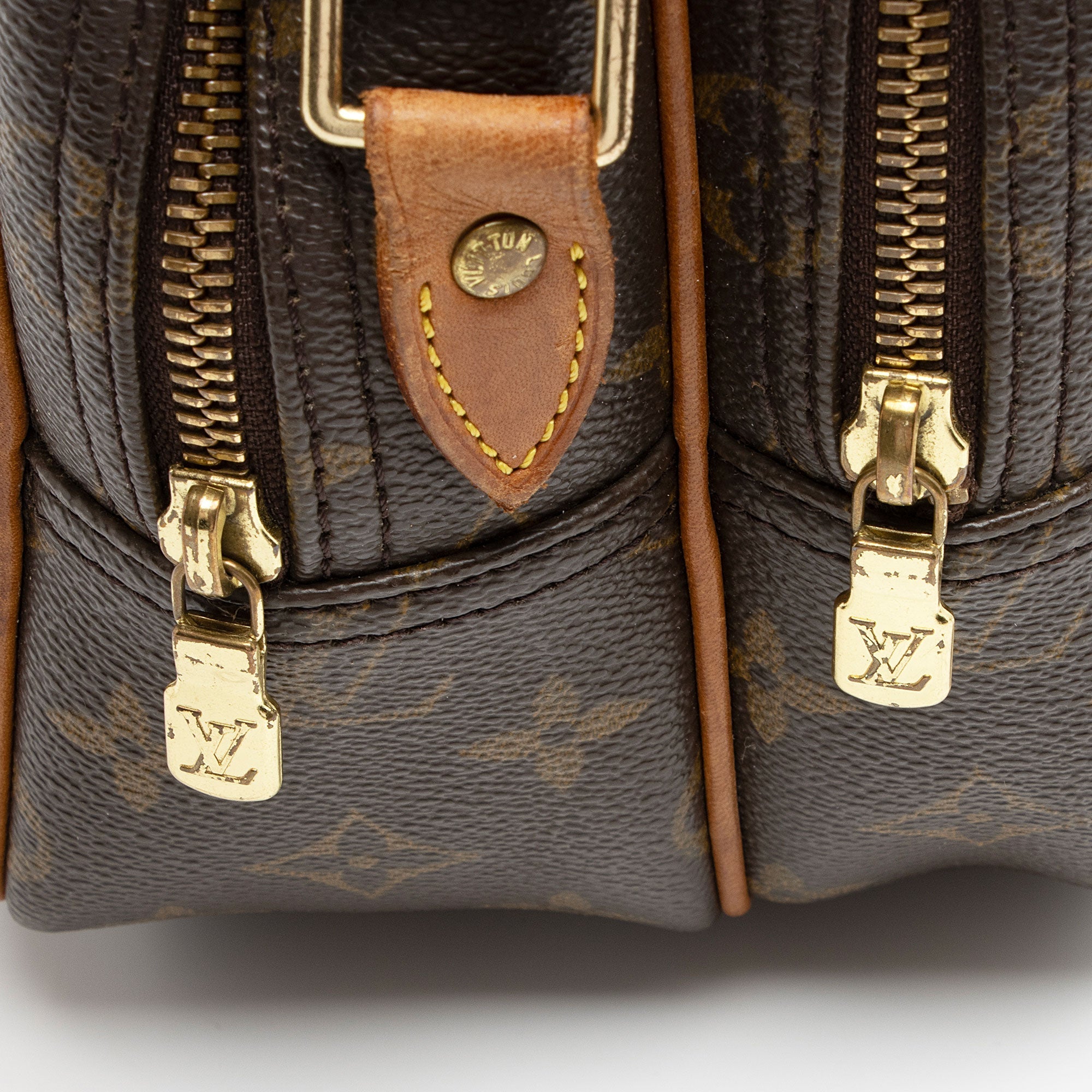 Louis Vuitton Monogram Canvas Reporter PM Messenger (SHF-aQkHd4)