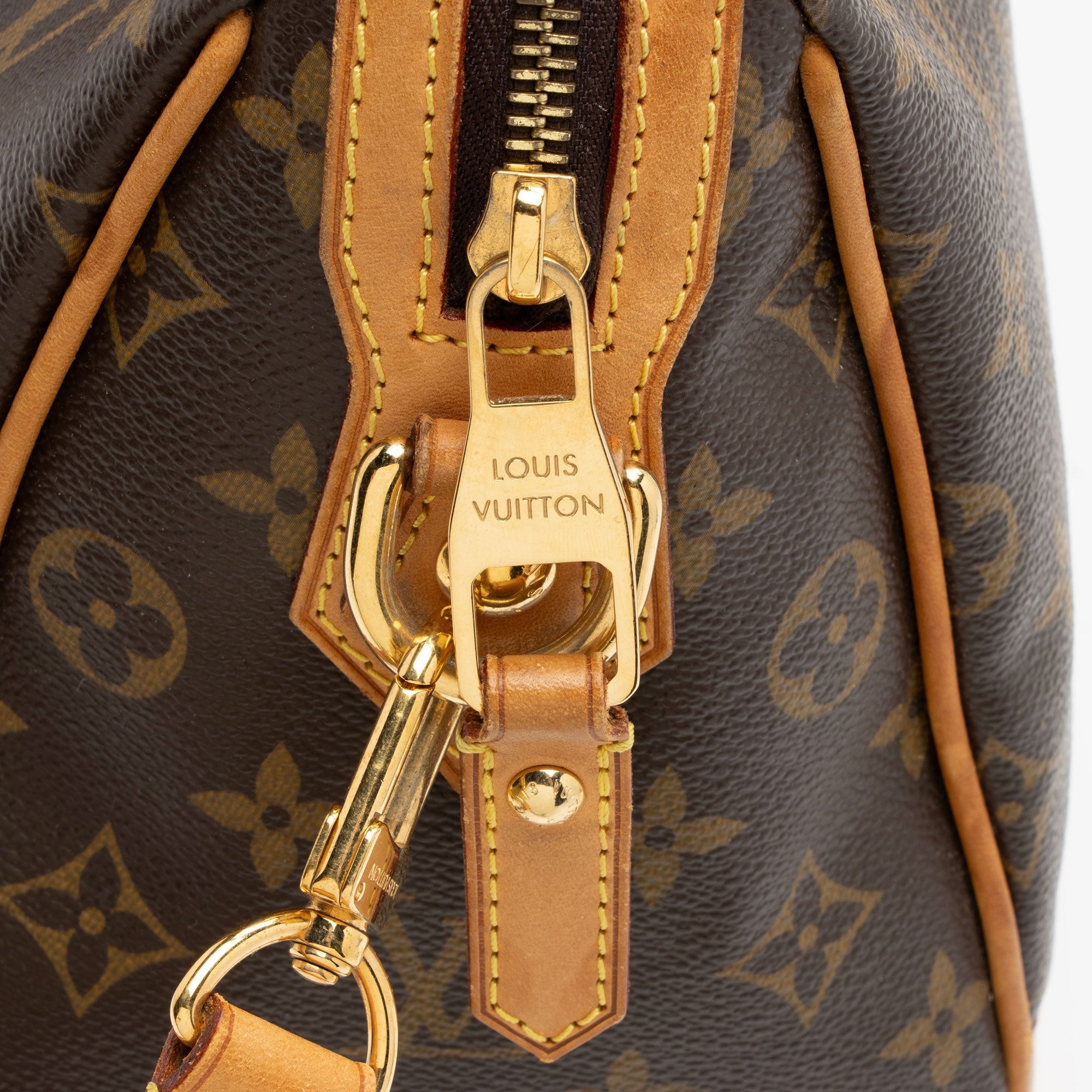 Louis Vuitton Monogram Canvas Retiro PM Satchel (SHF-4ZQnAq)