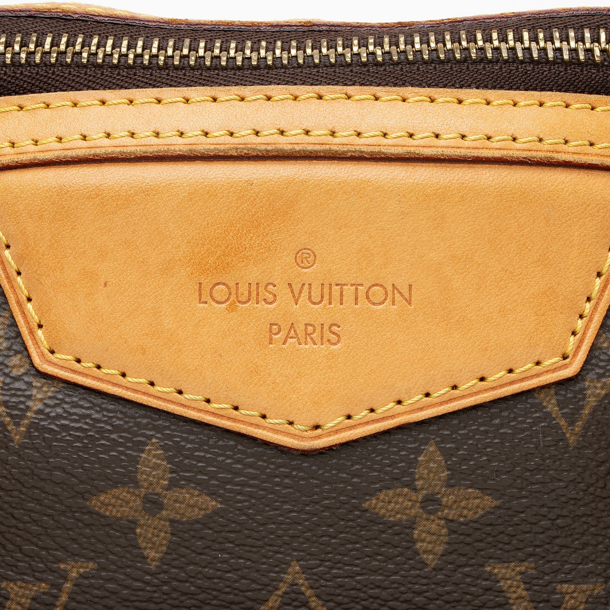 Louis Vuitton Monogram Canvas Retiro PM Satchel (SHF-TTqWfe)