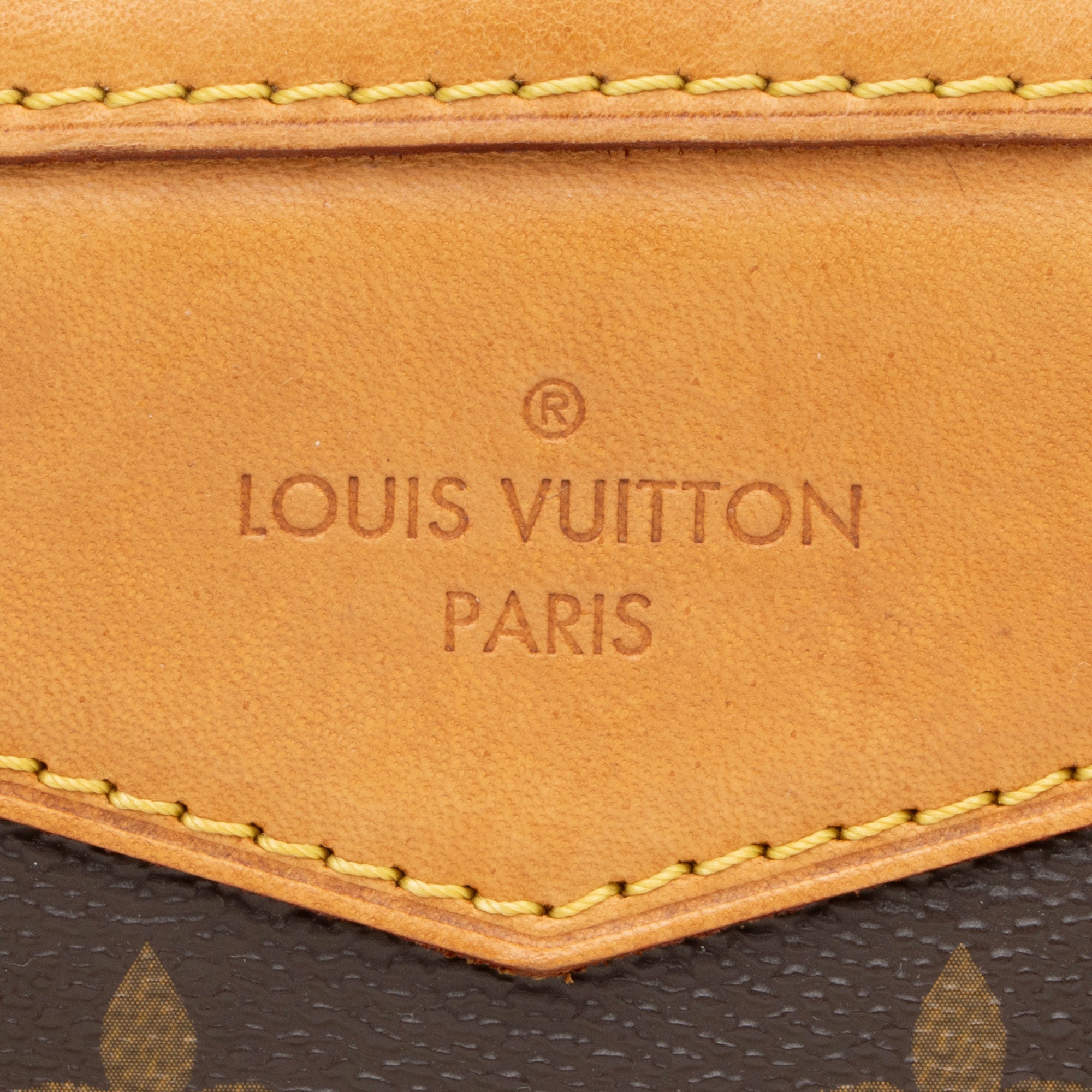 Louis Vuitton Monogram Canvas Retiro PM Satchel (SHF-YFwG8D)