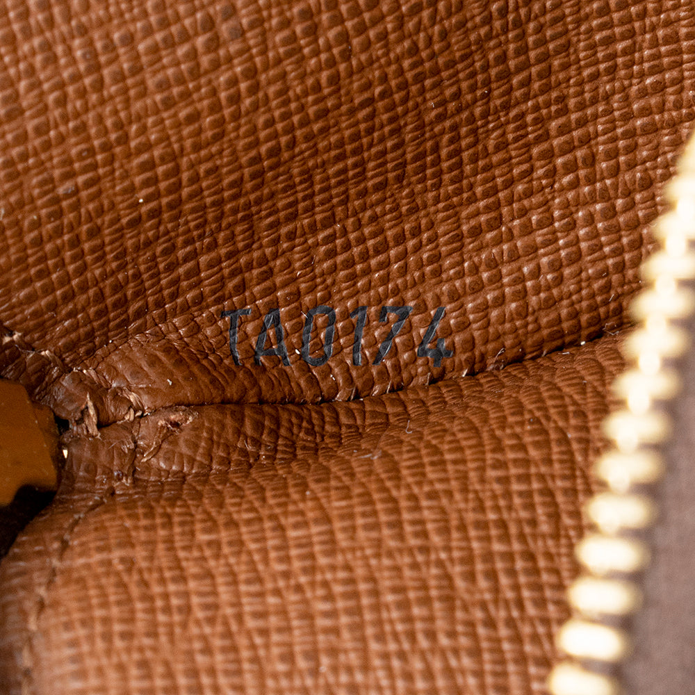 Louis Vuitton Monogram Canvas Round Coin Pouch (SHF-15553)