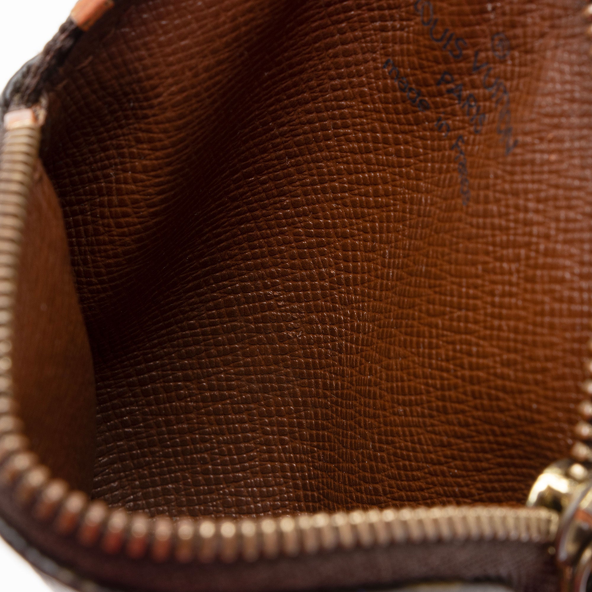 Louis Vuitton Monogram Canvas Round Coin Pouch (SHF-y8shBN)