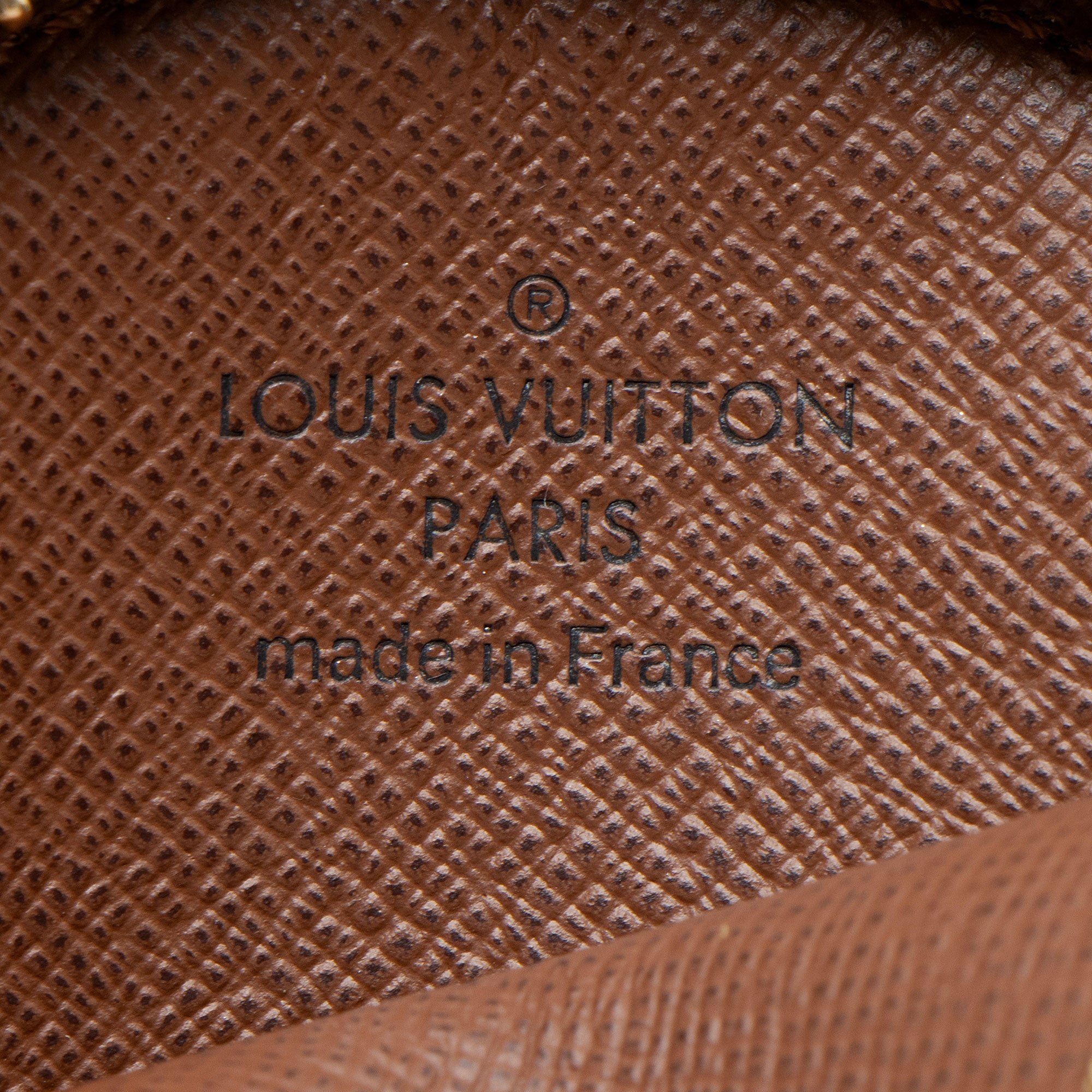 Louis Vuitton Monogram Canvas Round Coin Pouch (SHF-NOVcO2)