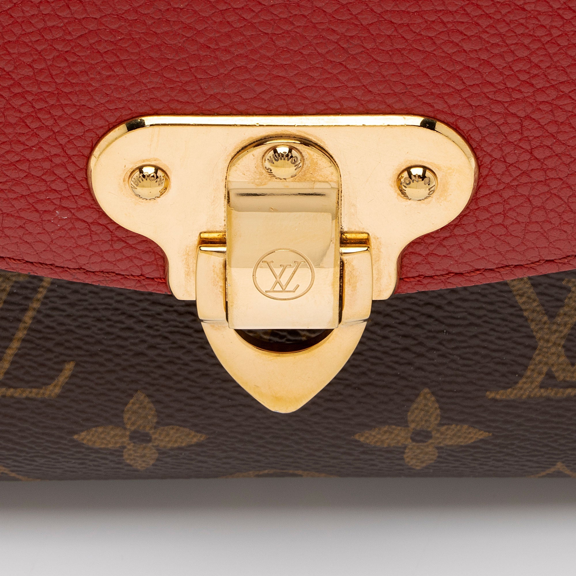 Louis Vuitton Monogram Canvas Saint-Placide Shoulder Bag (SHF-8I5VMY)