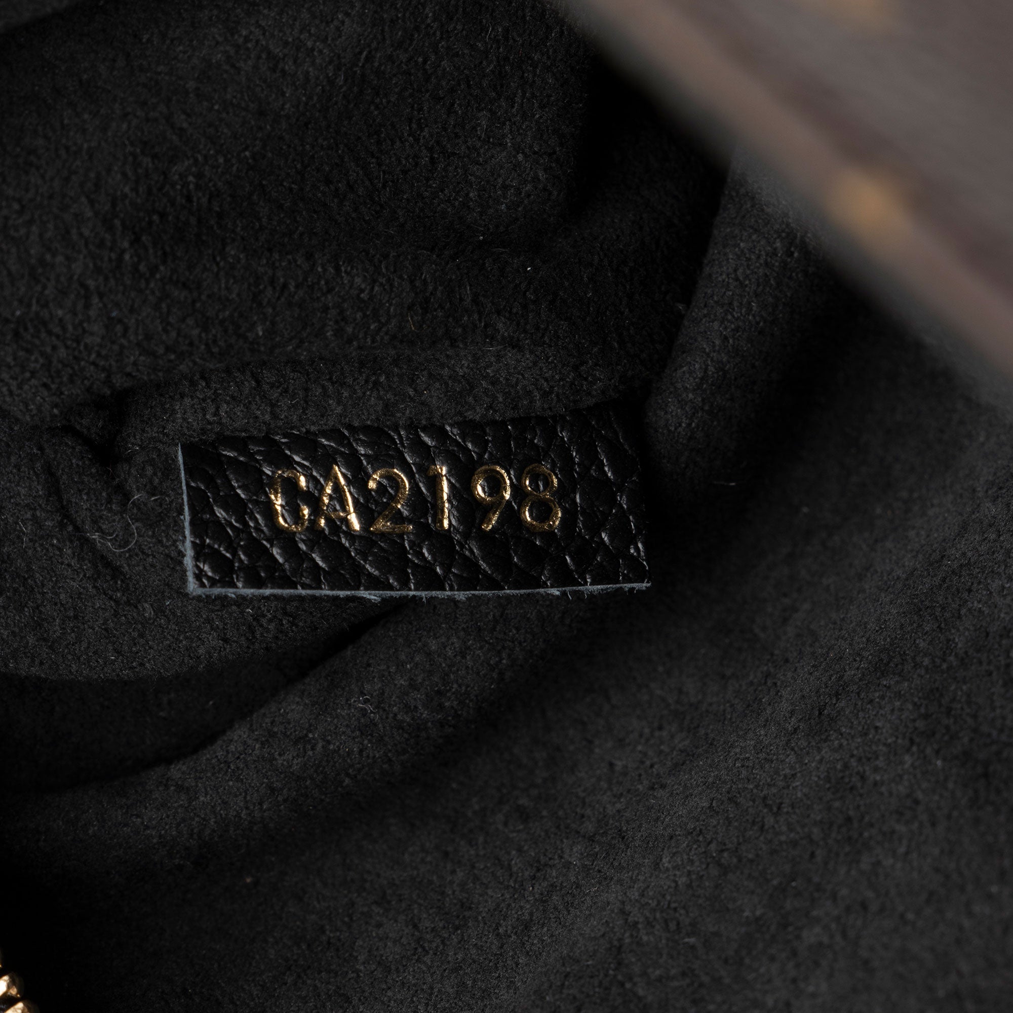 Louis Vuitton Monogram Canvas Saint Placide Shoulder Bag (SHF-M3ryuJ)