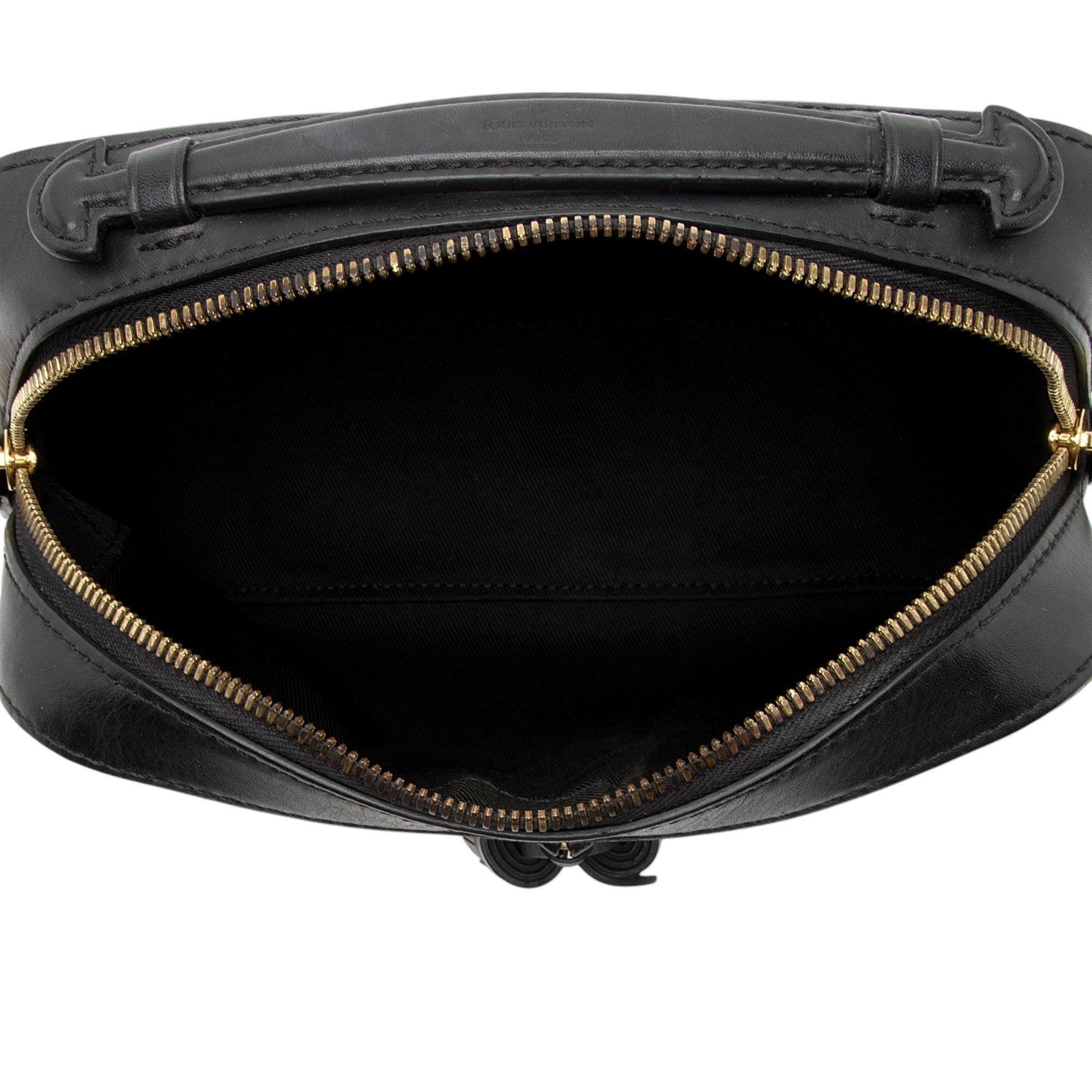 Louis Vuitton Monogram Canvas Saintonge Shoulder Bag (SHF-KJ1v9Y)