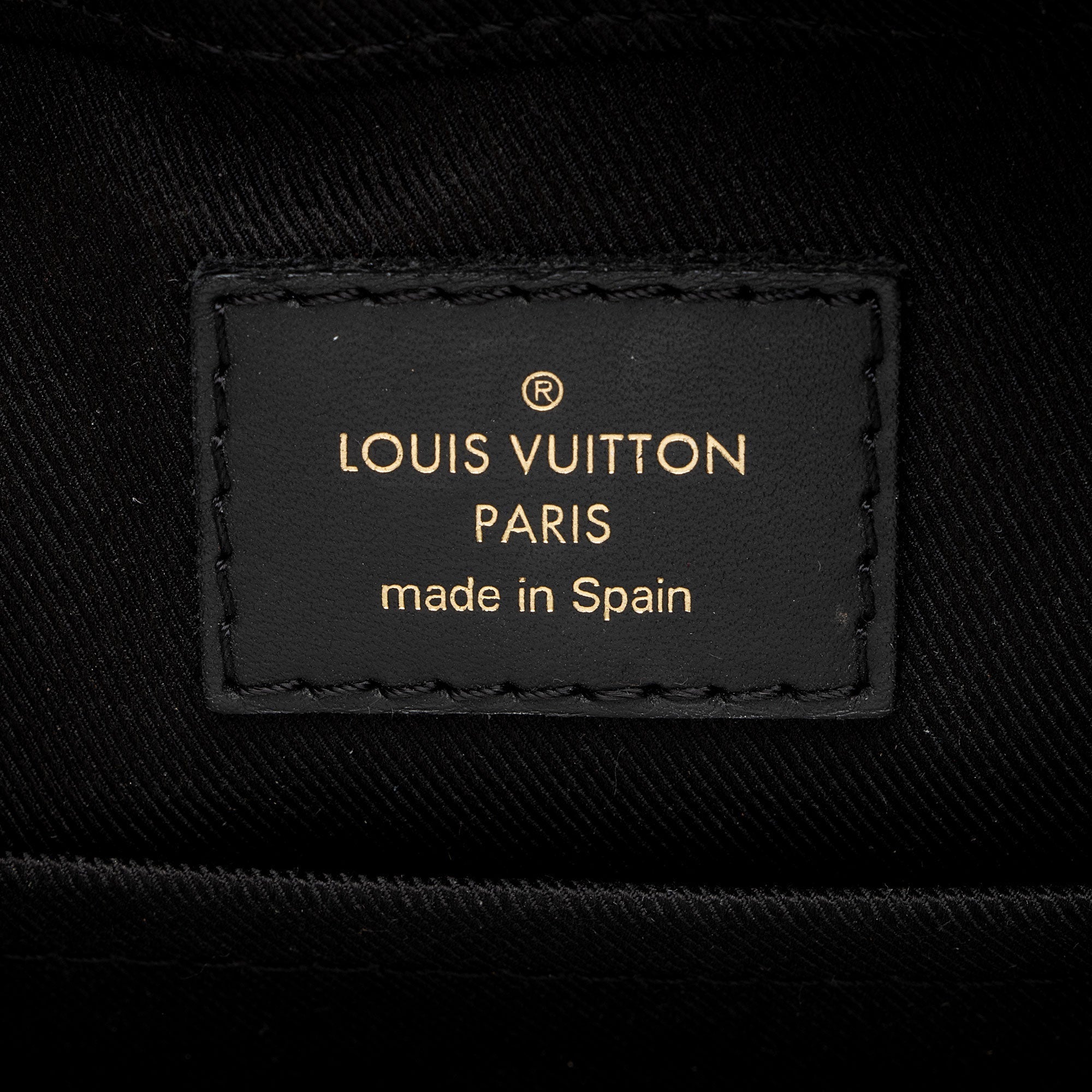 Louis Vuitton Monogram Canvas Saintonge Shoulder Bag (SHF-KJ1v9Y)
