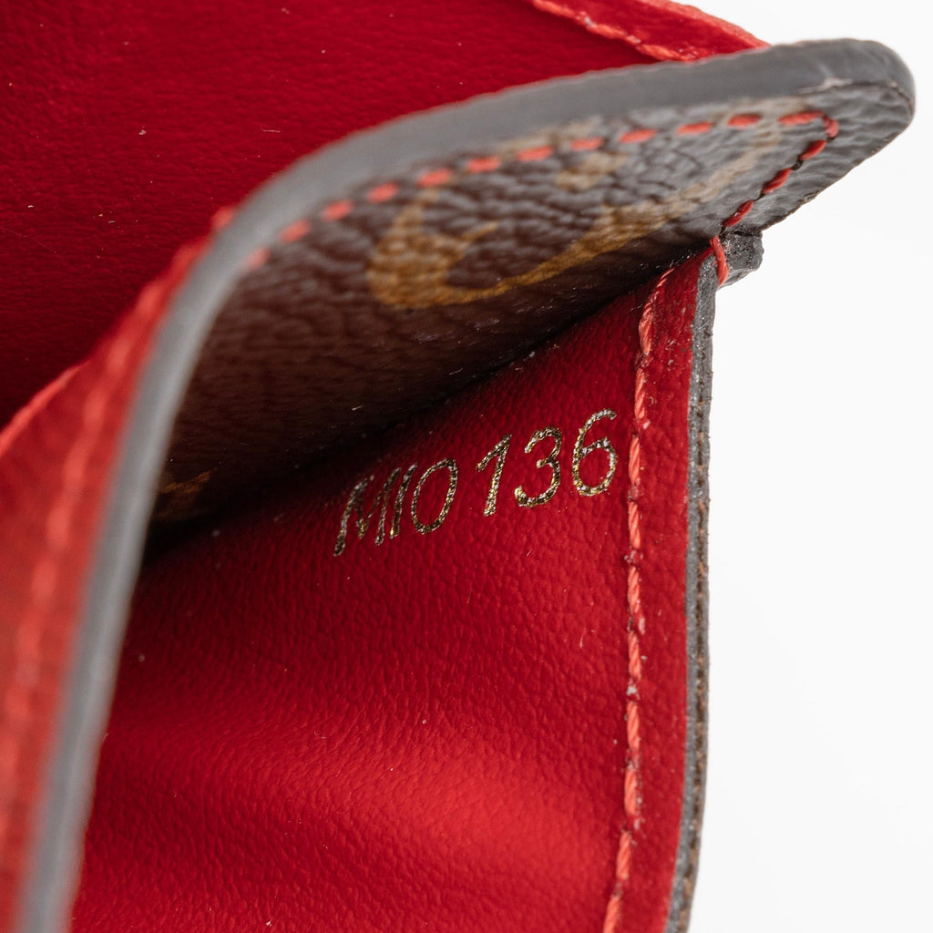 Louis Vuitton Monogram Canvas Sarah Retiro Wallet (SHF-VGJetS)