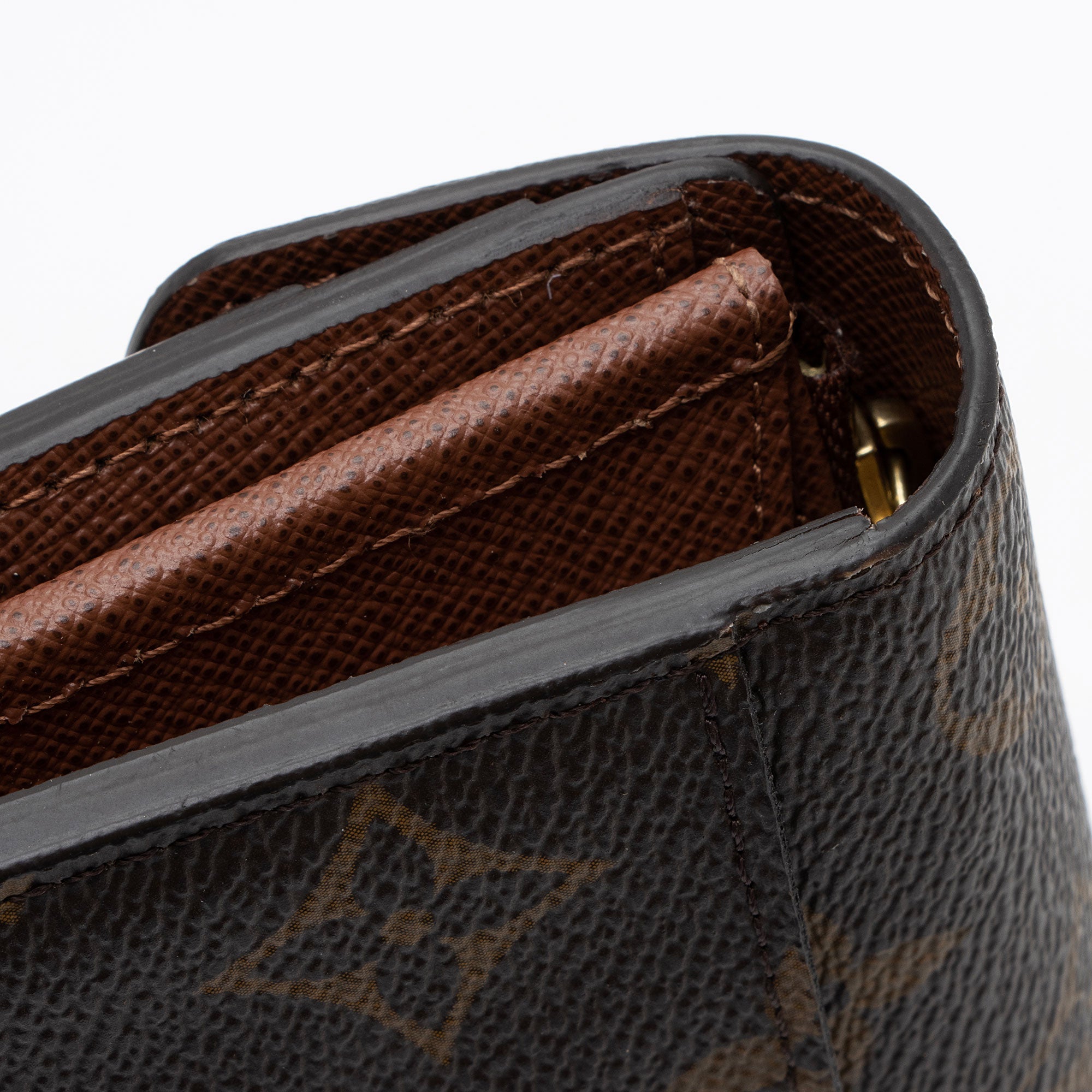 Louis Vuitton Monogram Canvas Sarah Wallet (SHF-sd0TJZ)