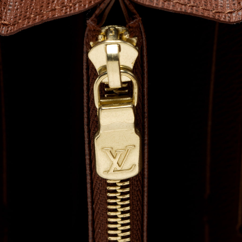 Louis Vuitton Monogram Canvas Sarah Wallet (SHF-hW63Fs)