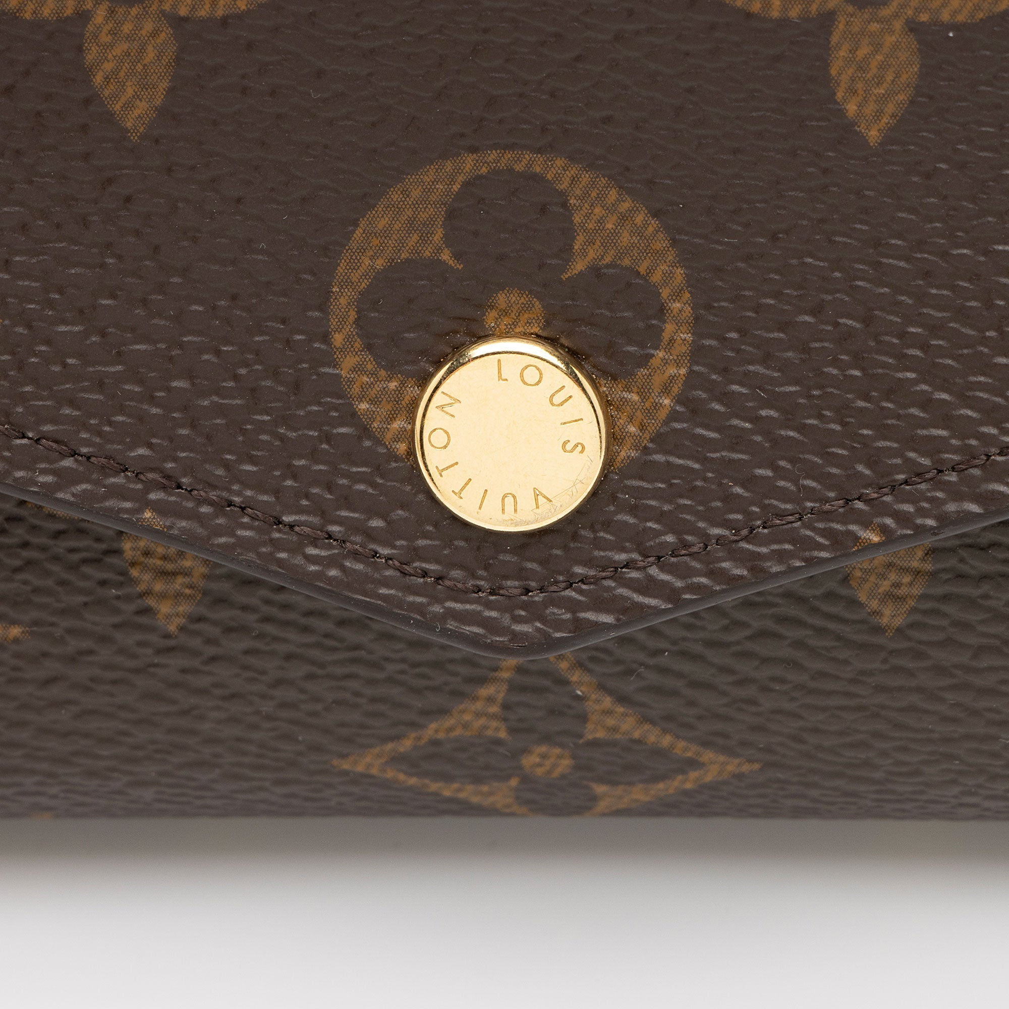 Louis Vuitton Monogram Canvas Sarah Wallet (SHF-VICykF)