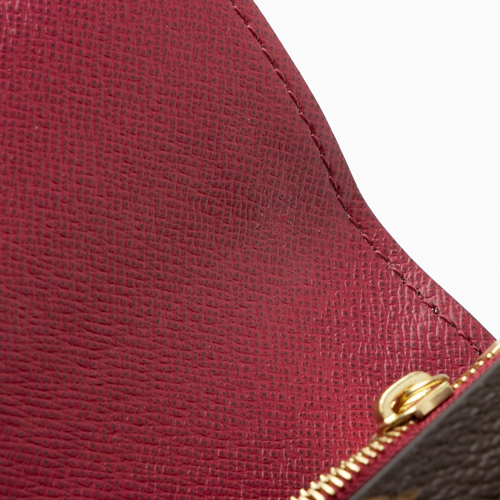 Louis Vuitton Monogram Canvas Sarah Wallet (SHF-VICykF)