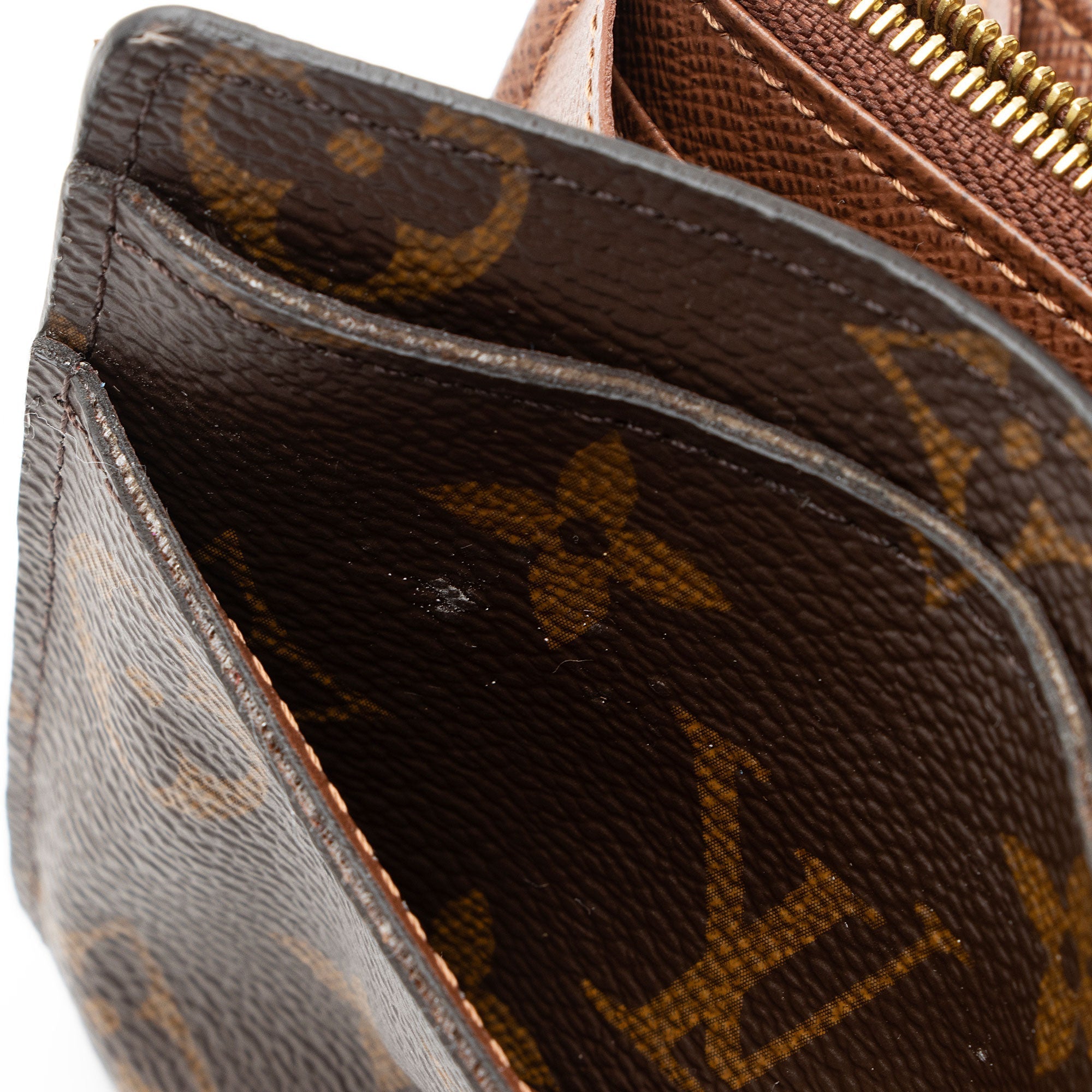 Louis Vuitton Monogram Canvas Sarah Wallet (SHF-fnFJ8W)