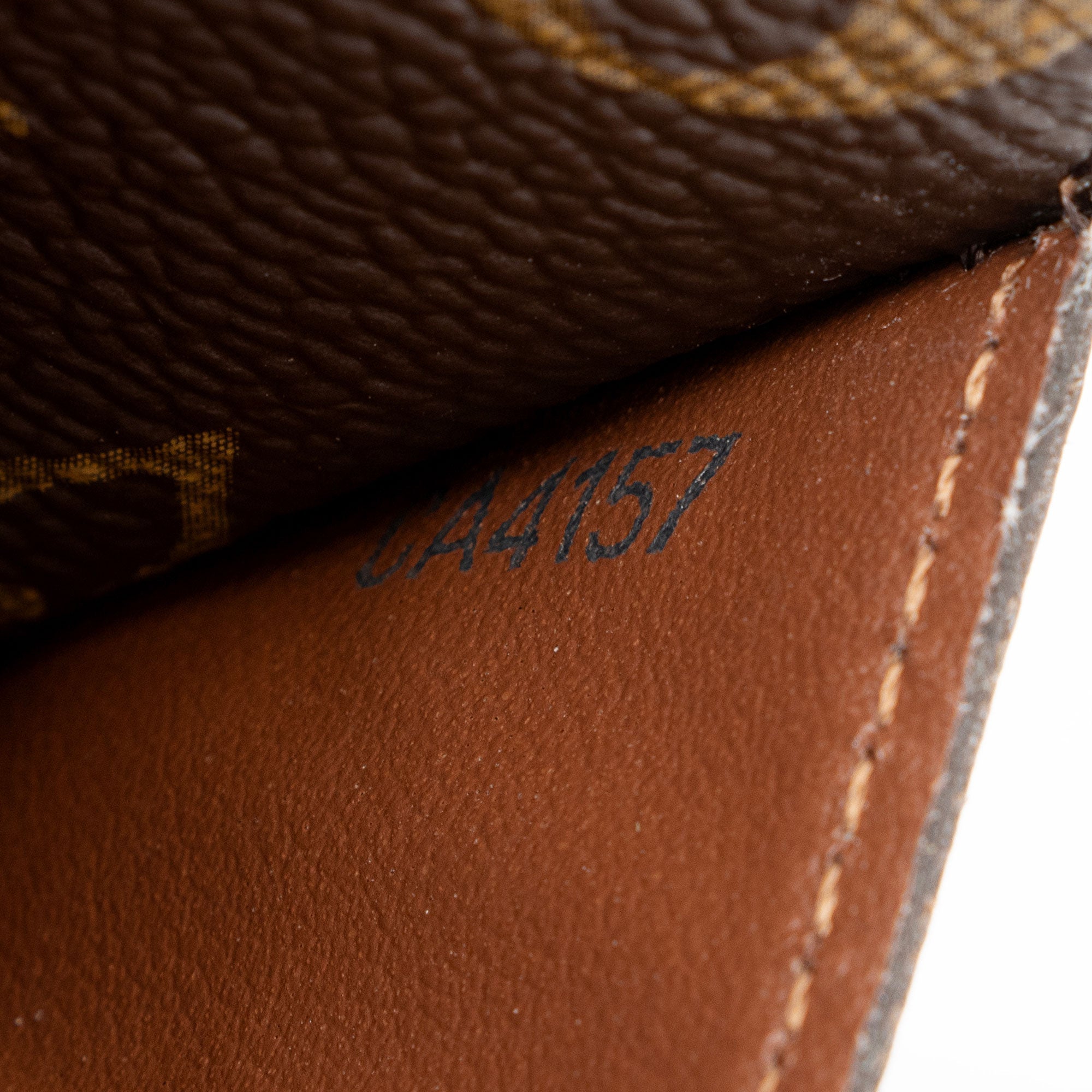 Louis Vuitton Monogram Canvas Sarah Wallet (SHF-2bgdjk)
