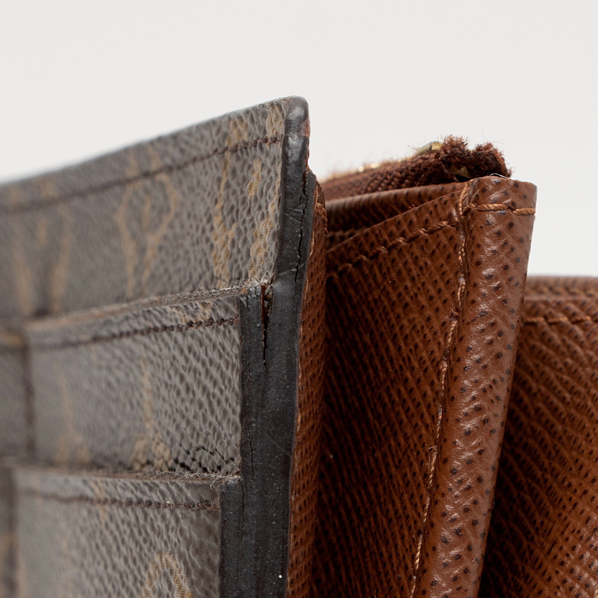Louis Vuitton Monogram Canvas Sarah Wallet (SHF-2bgdjk)