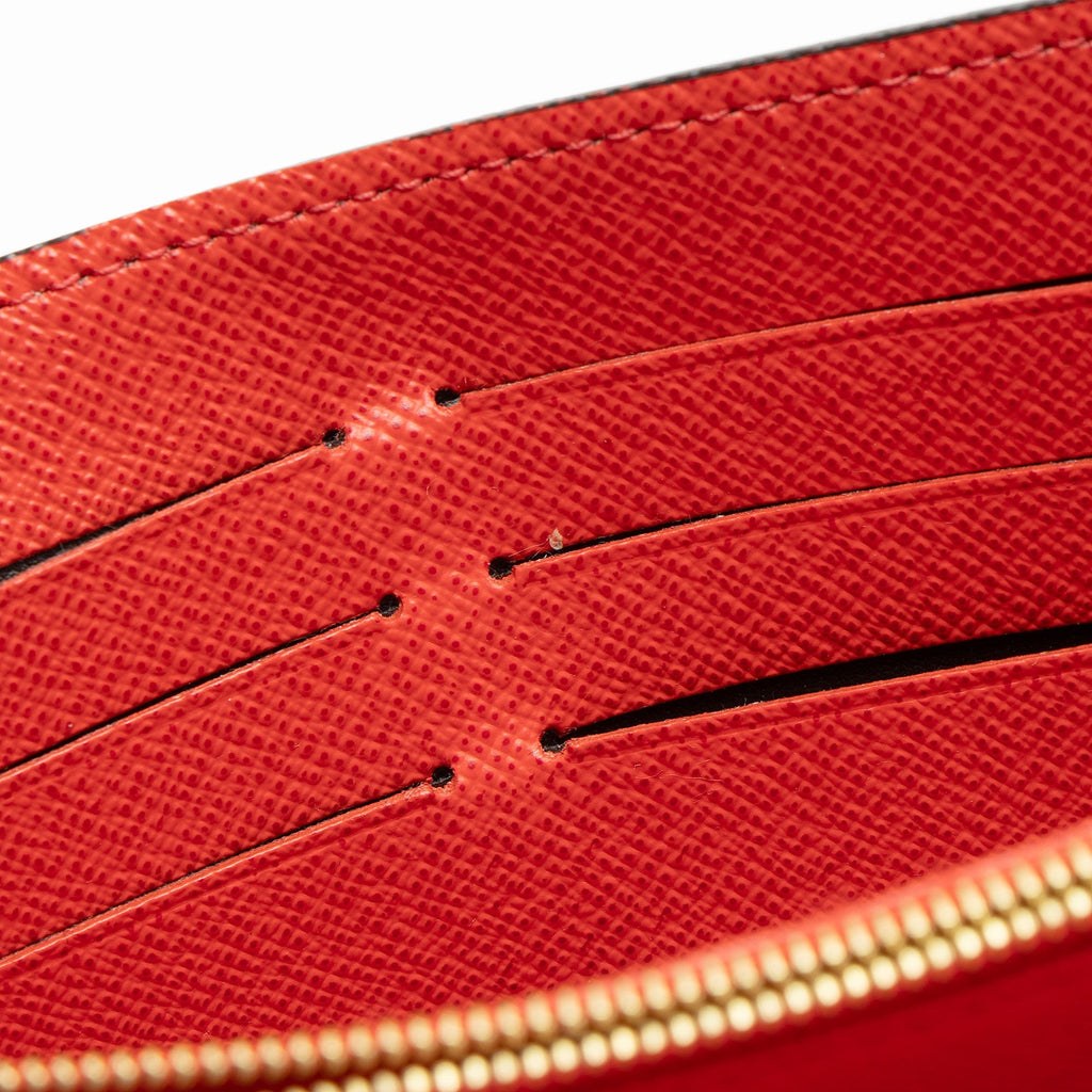 Louis Vuitton Monogram Canvas Sarah Wallet (SHF-czCnFE)