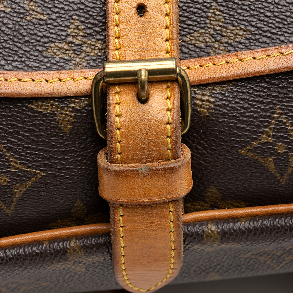 Louis Vuitton  Monogram Canvas Saumur 30 Messenger Bag - FINAL SALE (SHF-20345)