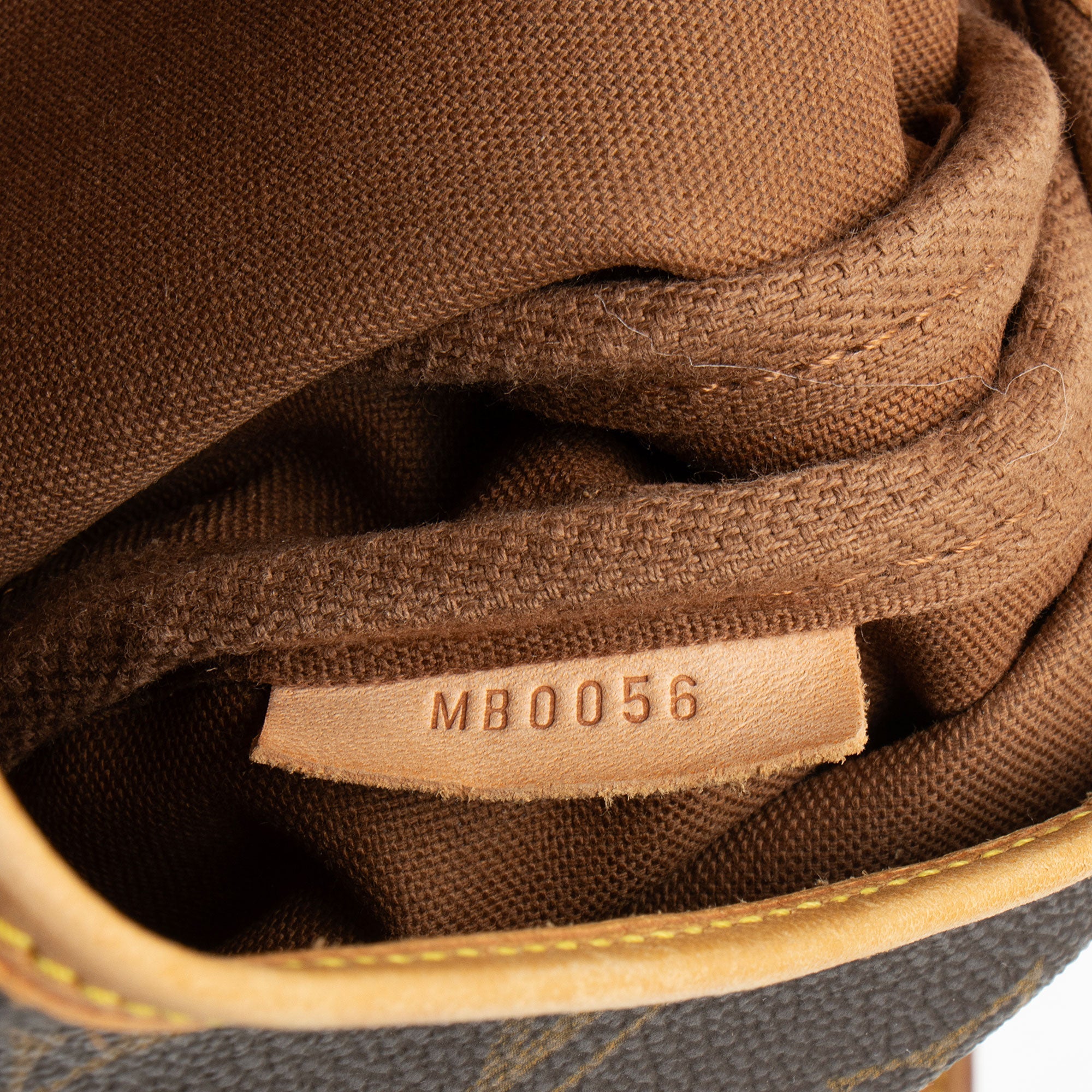 Louis Vuitton Monogram Canvas Saumur 30 Messenger