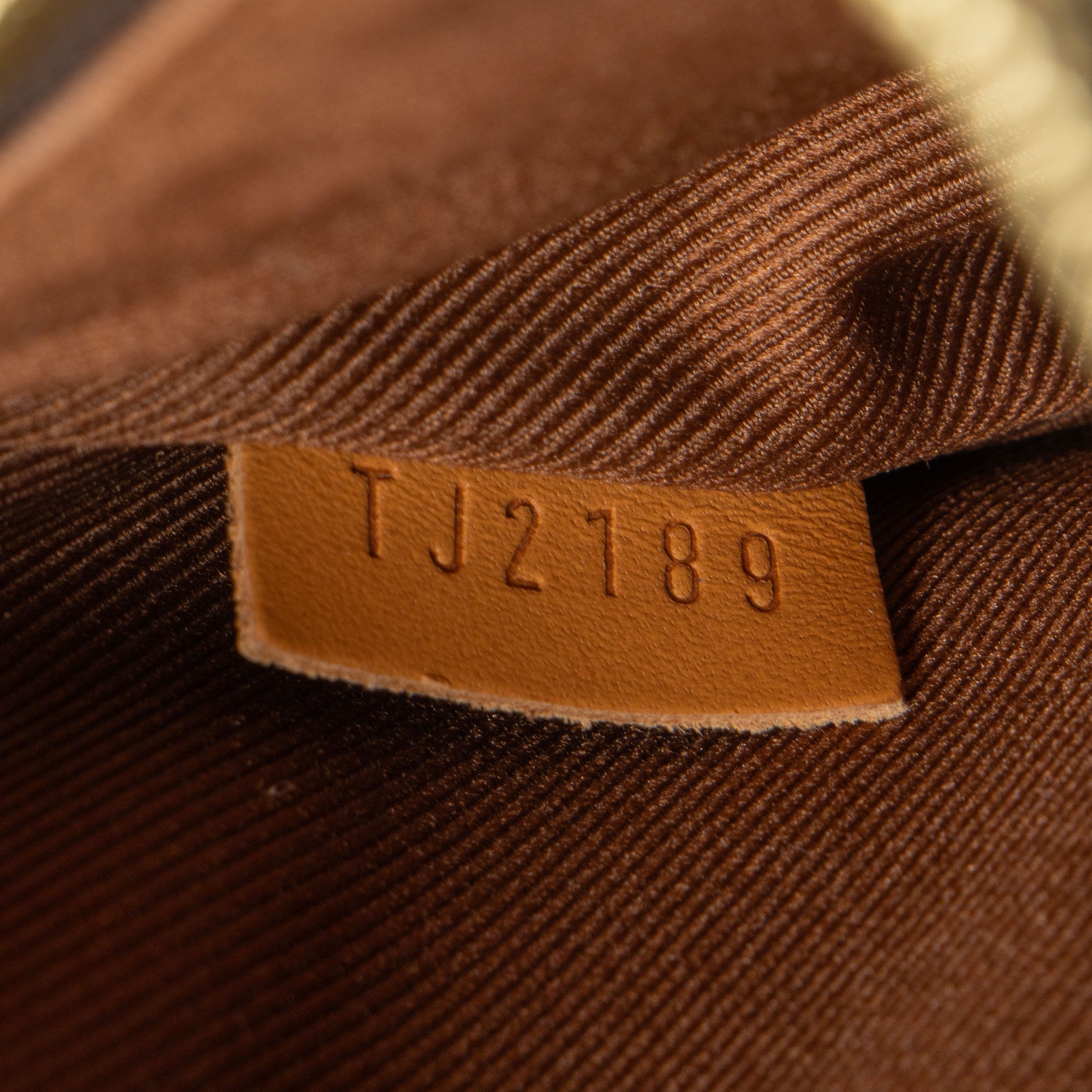 Louis Vuitton Monogram Canvas Saumur PM Messenger