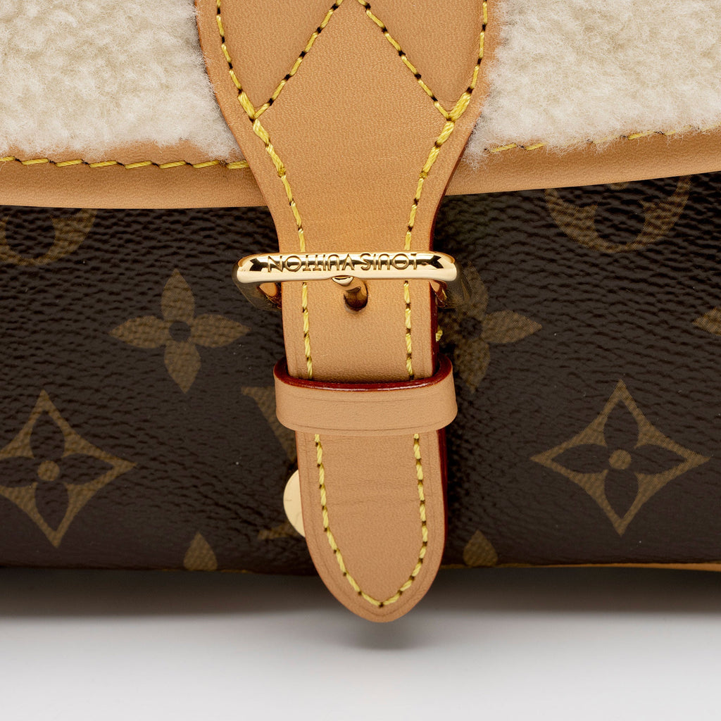 Louis Vuitton Monogram Canvas Shearling Cozygram Diane Shoulder Bag (SHF-zHKCJF)
