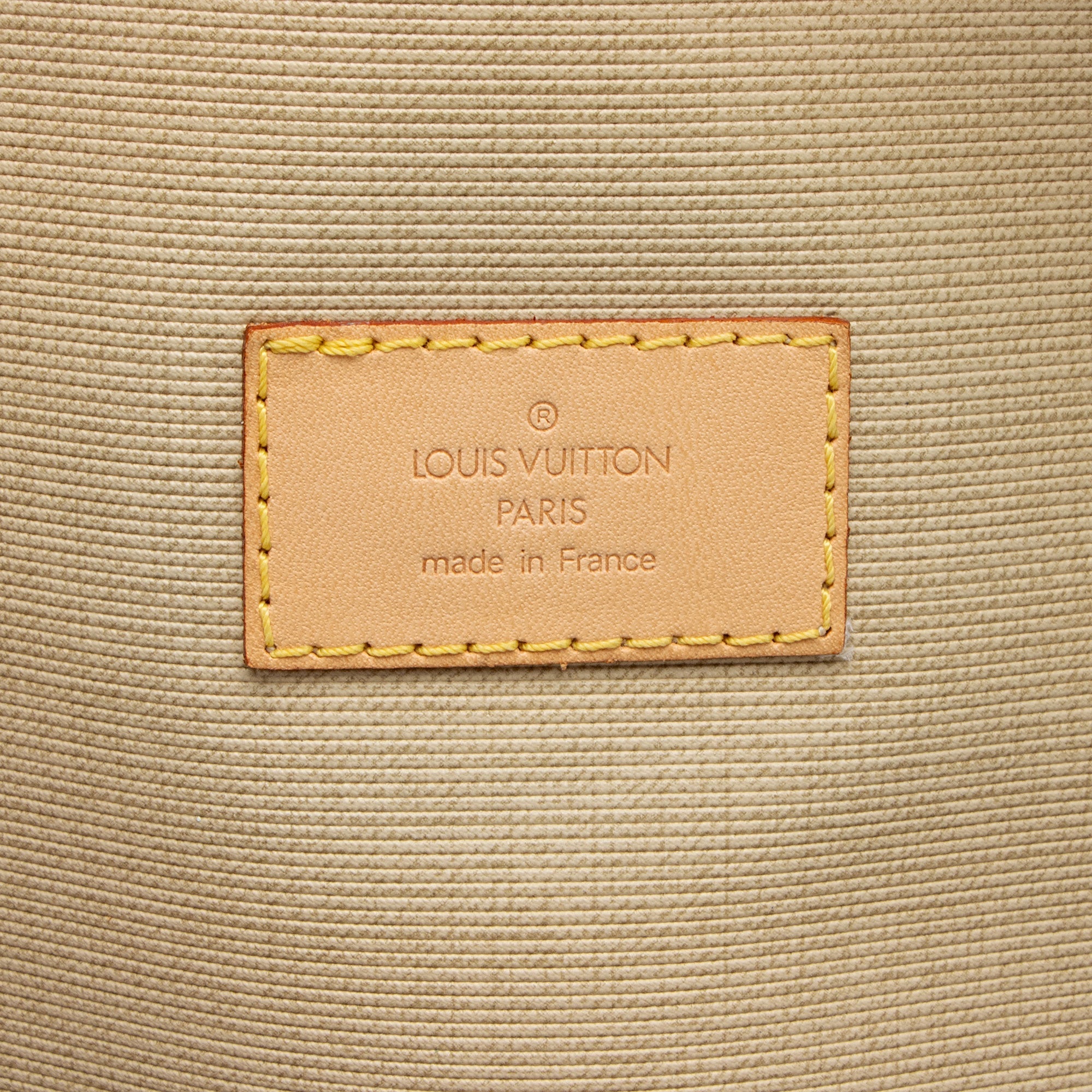 Louis Vuitton Monogram Canvas Sirius 45 Weekender (SHF-NdGwM7)