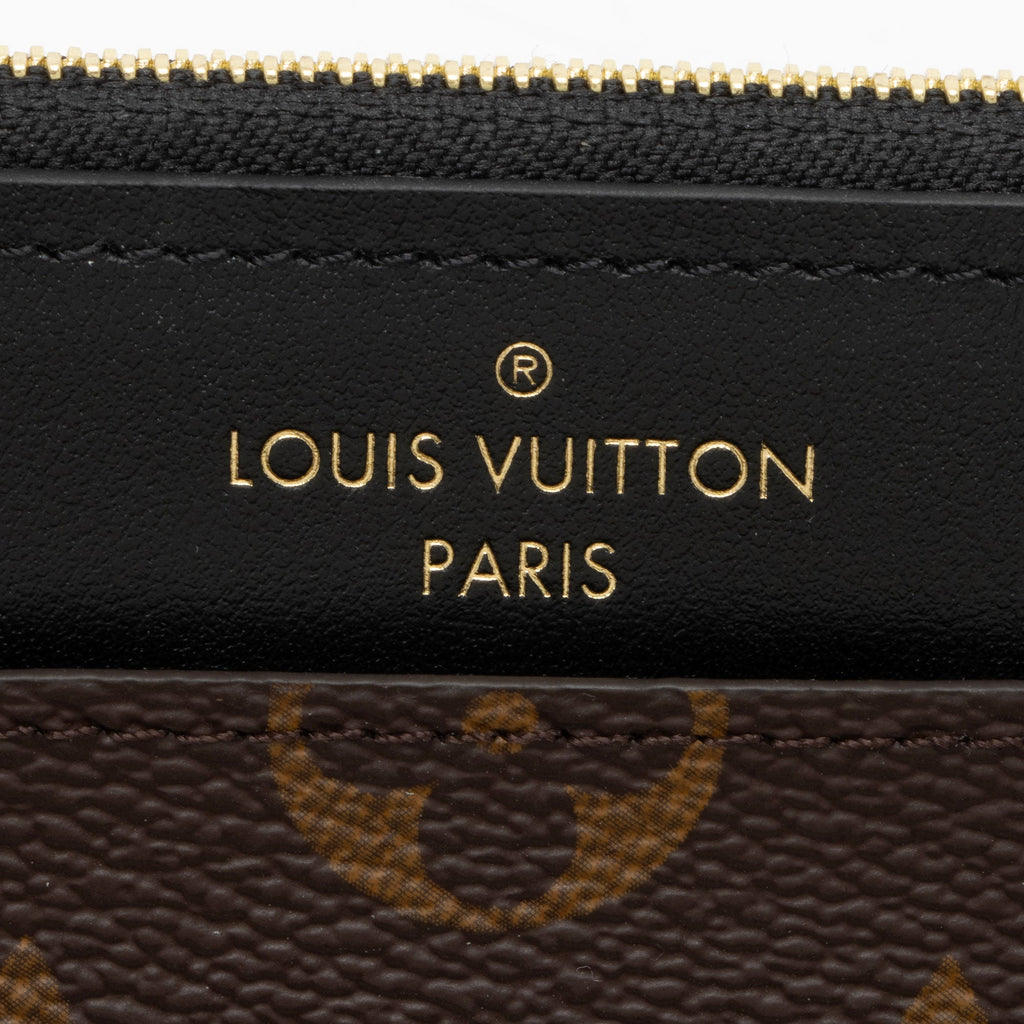 Louis Vuitton Monogram Canvas Slim Purse Wallet (SHF-uSOVP9)