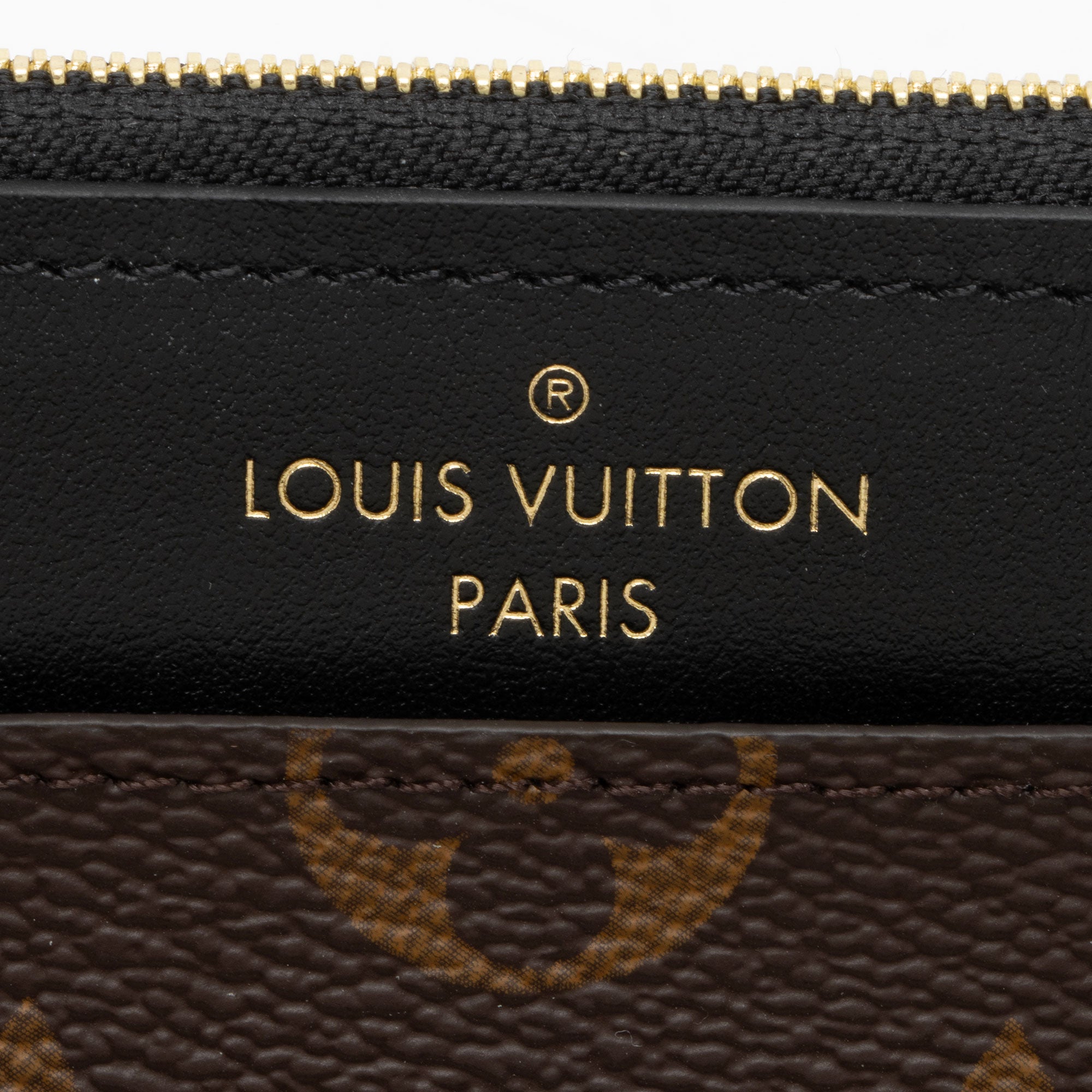 Louis Vuitton Monogram Canvas Slim Purse Wallet (SHF-uSOVP9)