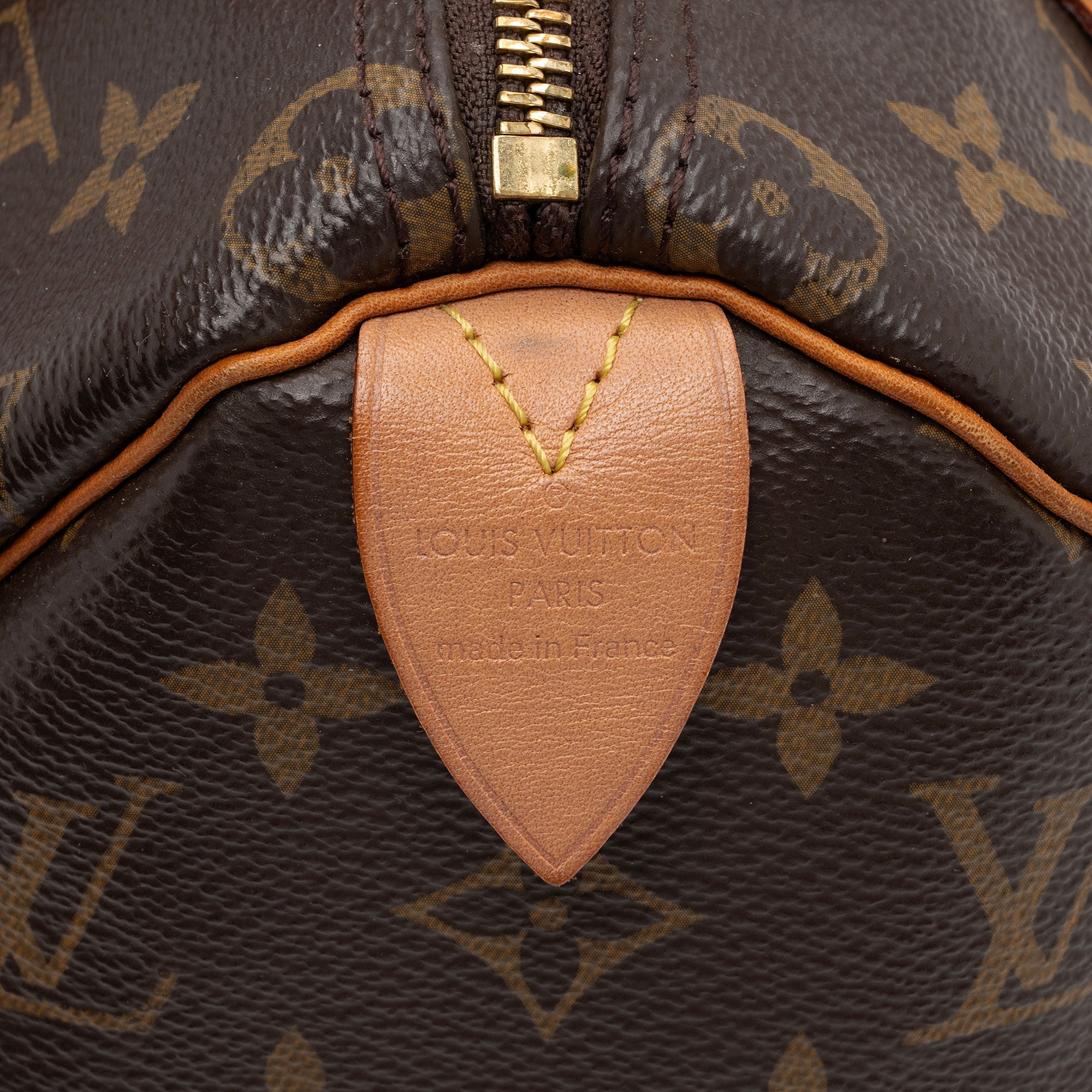 Louis Vuitton Monogram Canvas Speedy 25 Satchel (SHF-iGCWEi)