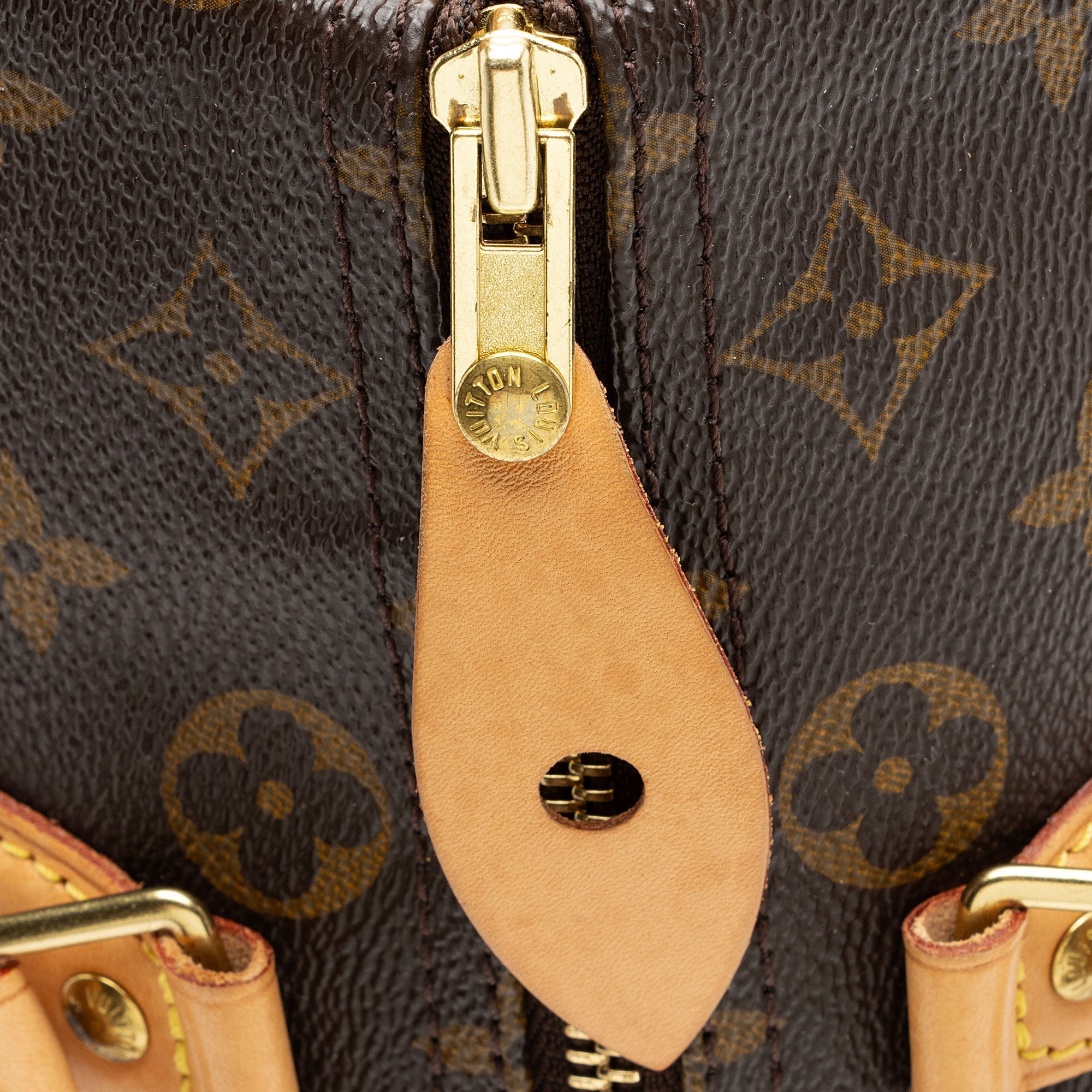 Louis Vuitton Monogram Canvas Speedy 30 Satchel (SHF-RP7lRy)