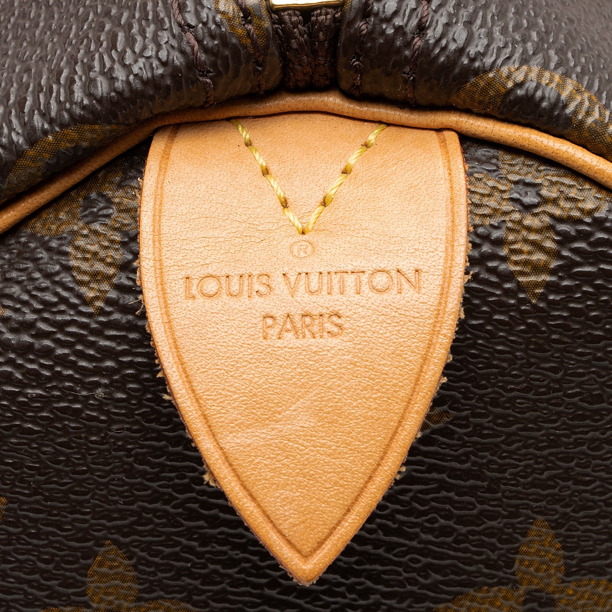 Louis Vuitton Monogram Canvas Speedy 30 Satchel (SHF-RP7lRy)