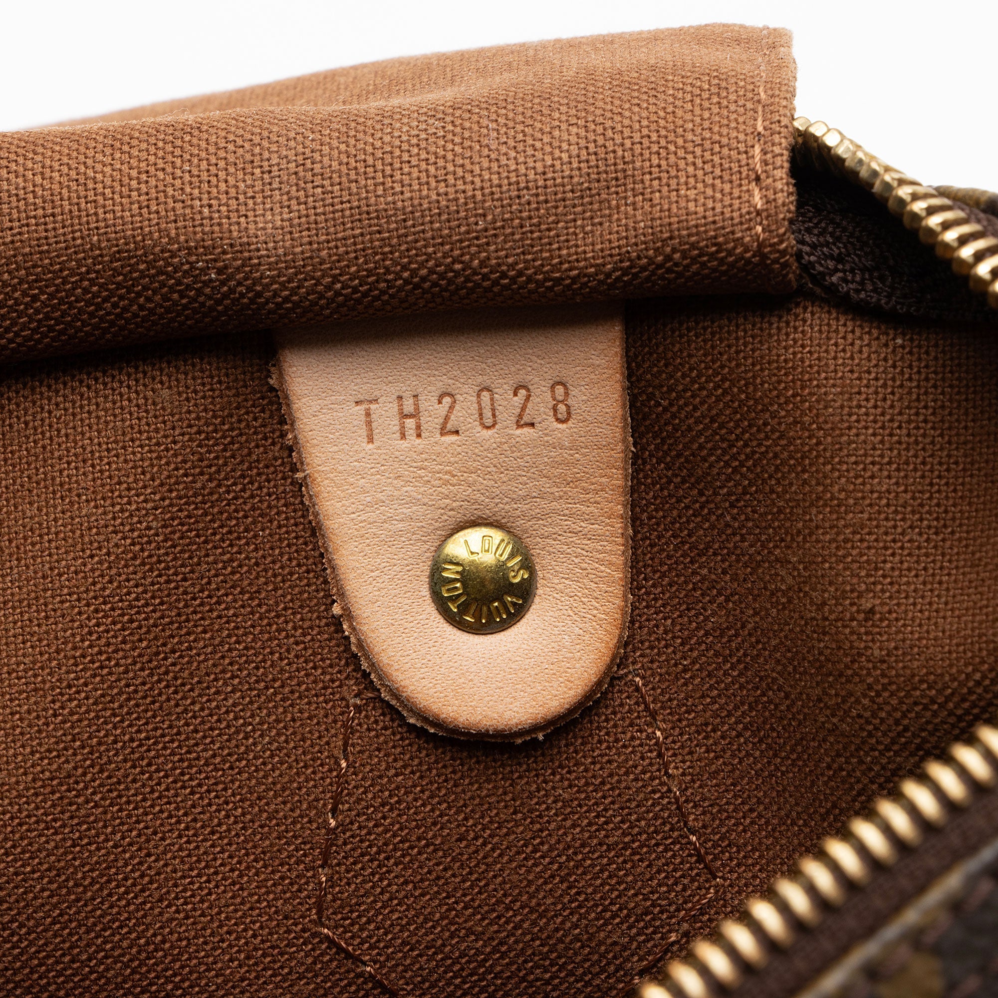 Louis Vuitton Monogram Canvas Speedy 30 Satchel (SHF-D4HONV)