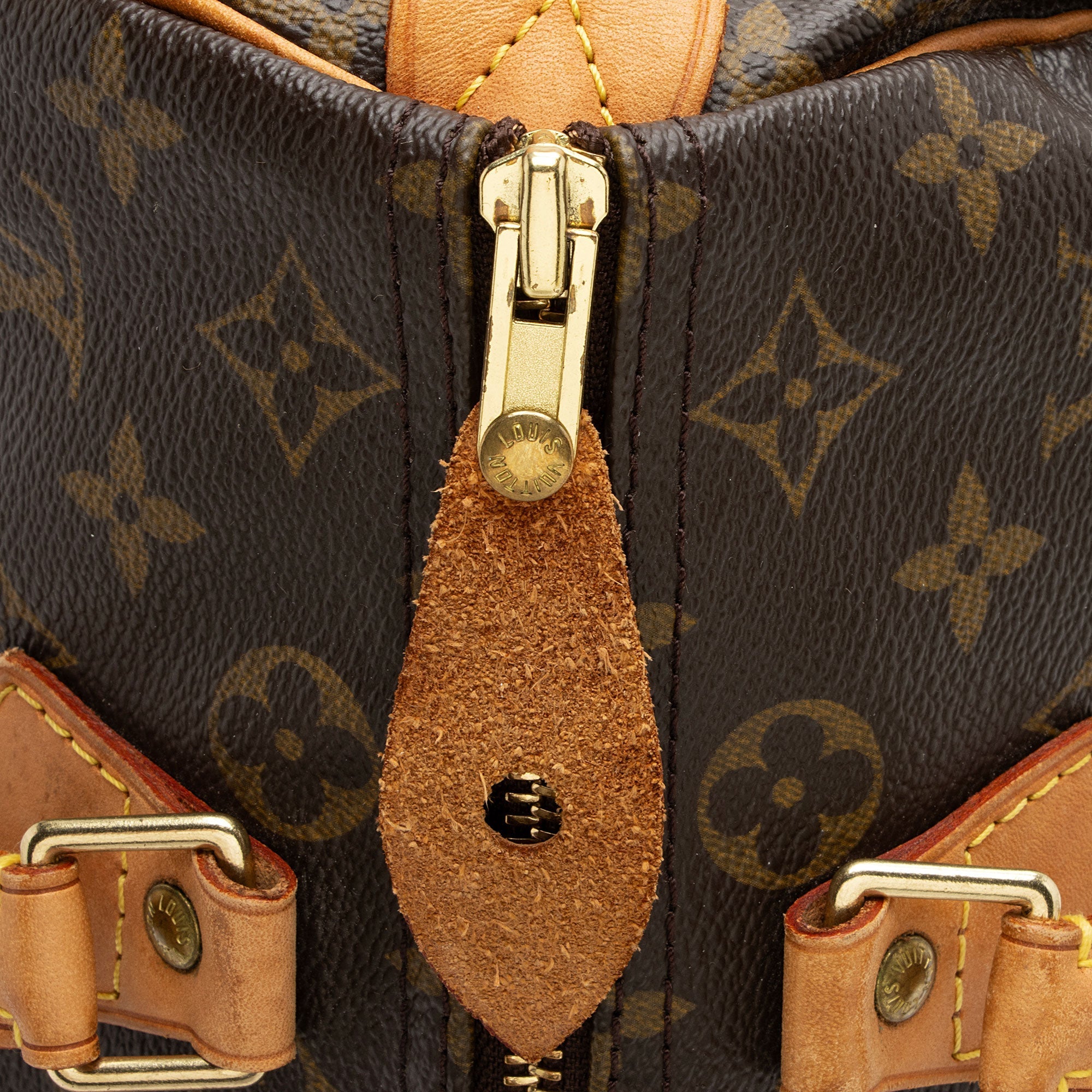 Louis Vuitton Monogram Canvas Speedy 30 Satchel (SHF-ru909w)