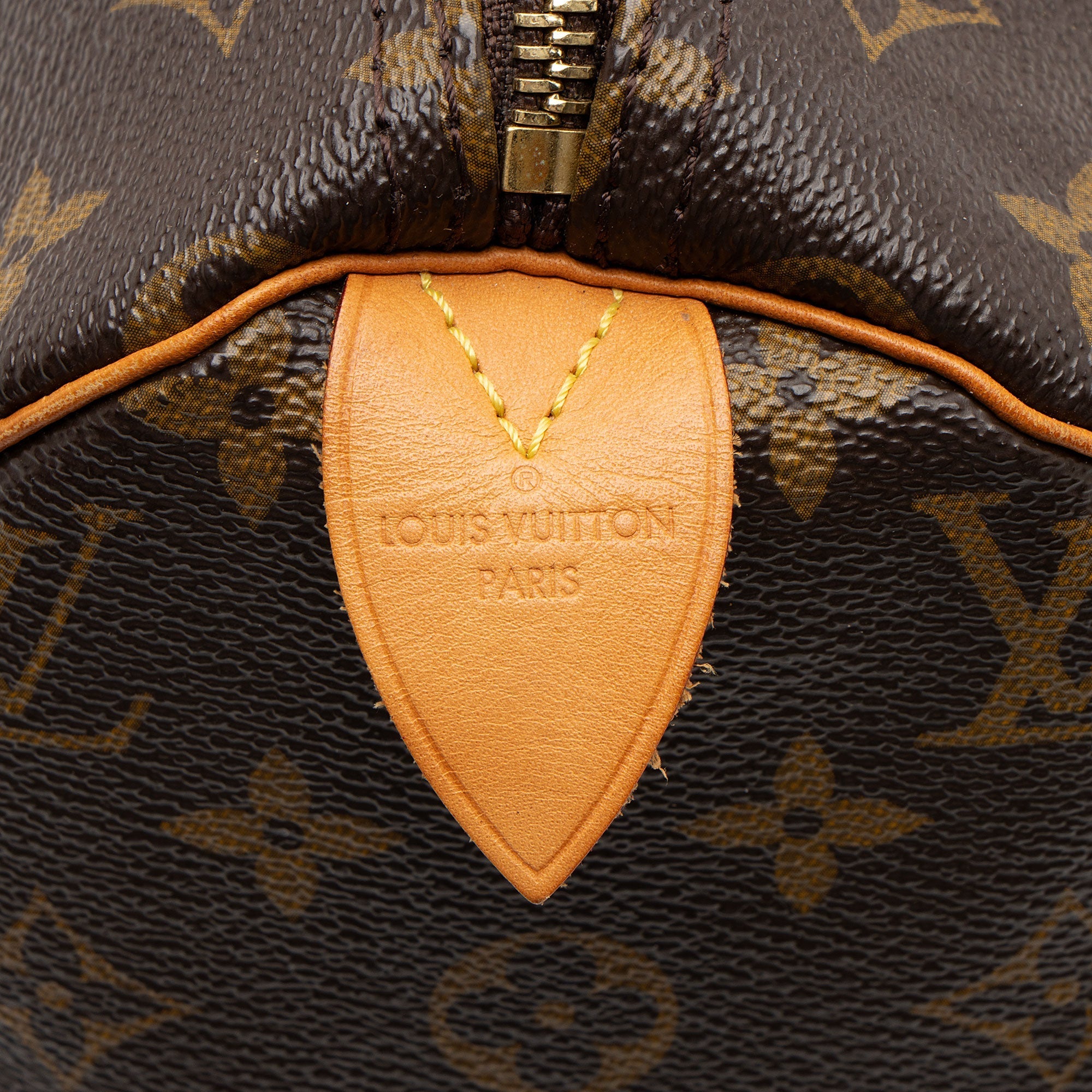 Louis Vuitton Monogram Canvas Speedy 30 Satchel (SHF-Y6nBhs)