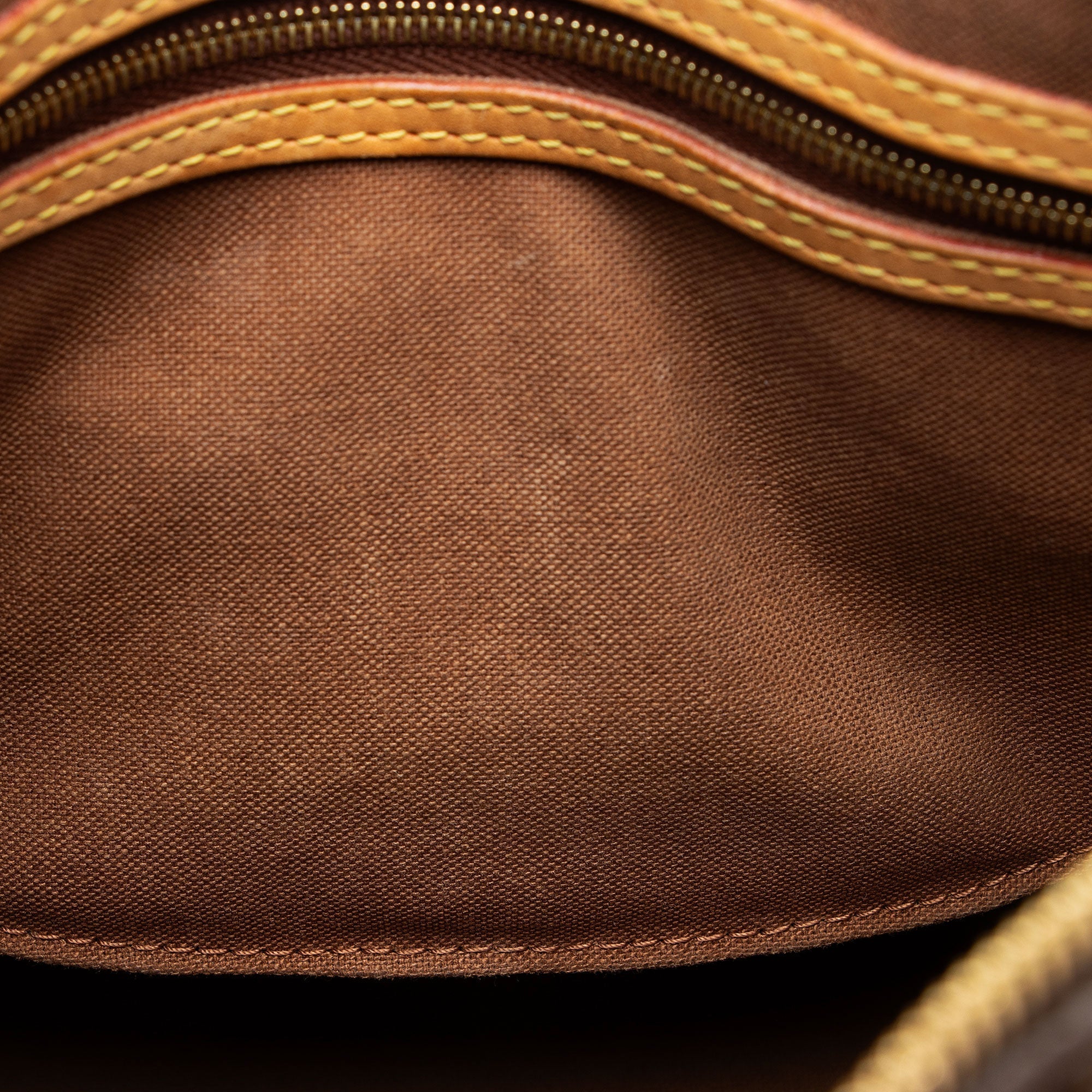Louis Vuitton Monogram Canvas Speedy Bandouliere 30 Satchel (SHF-PUiOeA)