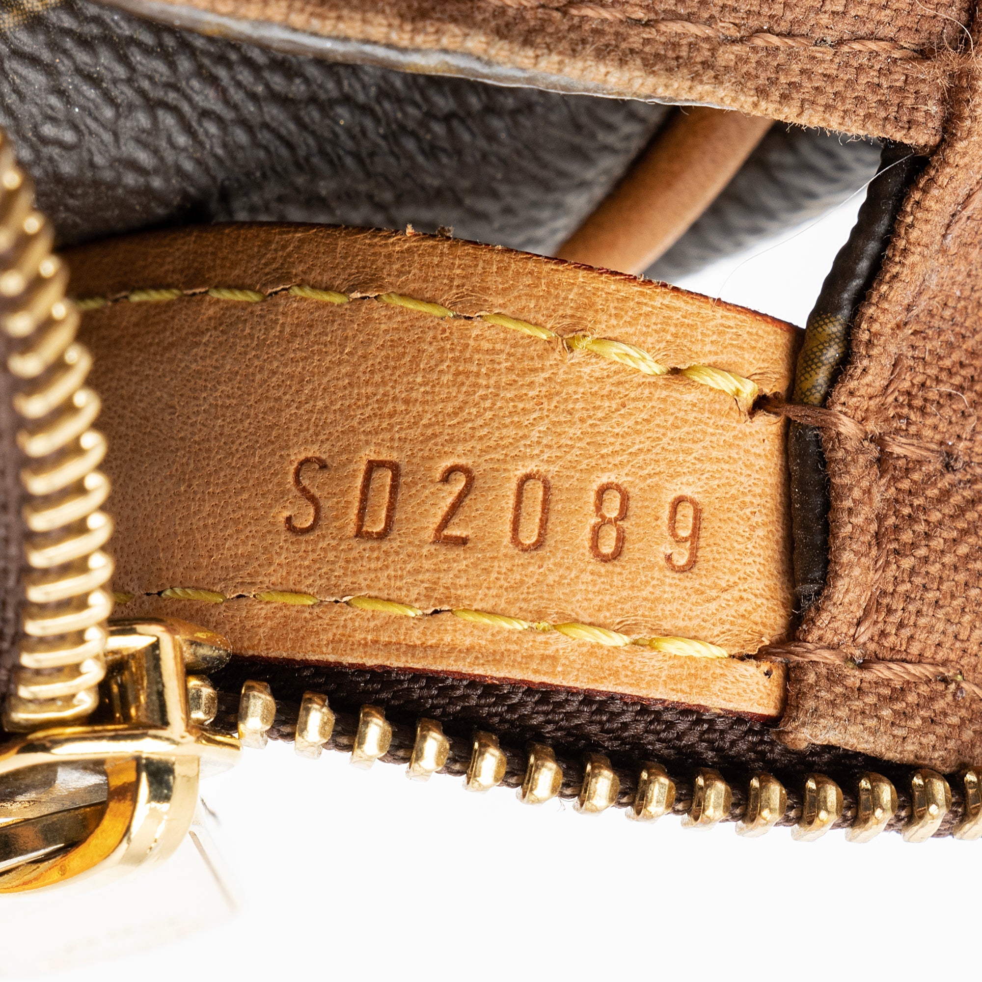 Louis Vuitton Monogram Canvas Stresa PM Shoulder Bag (SHF-BFaPWf)