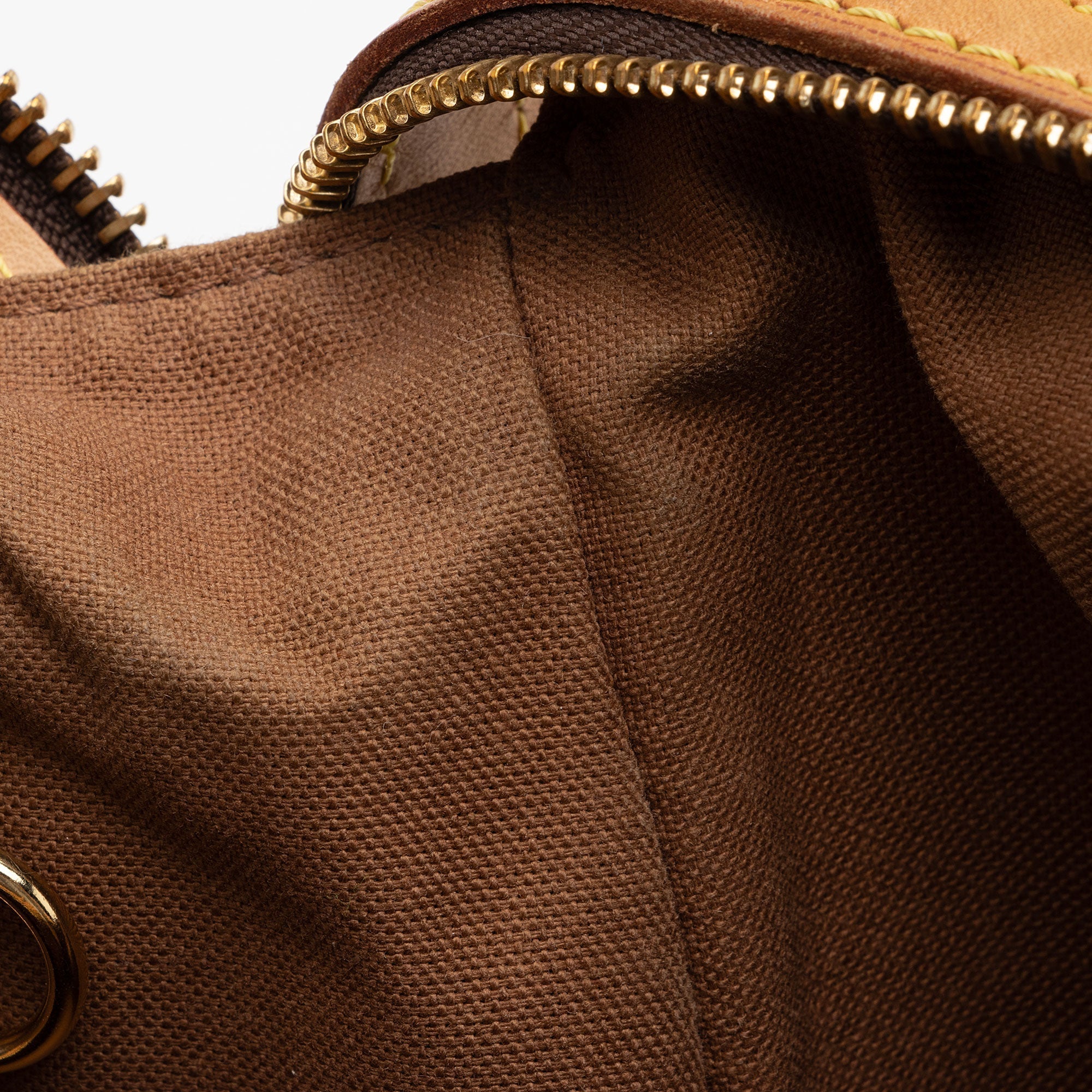 Louis Vuitton Monogram Canvas Stresa PM Shoulder Bag (SHF-sktjr4)