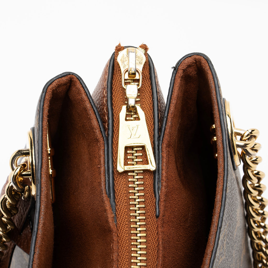 Louis Vuitton Monogram Canvas Surene MM Tote (SHF-23121)
