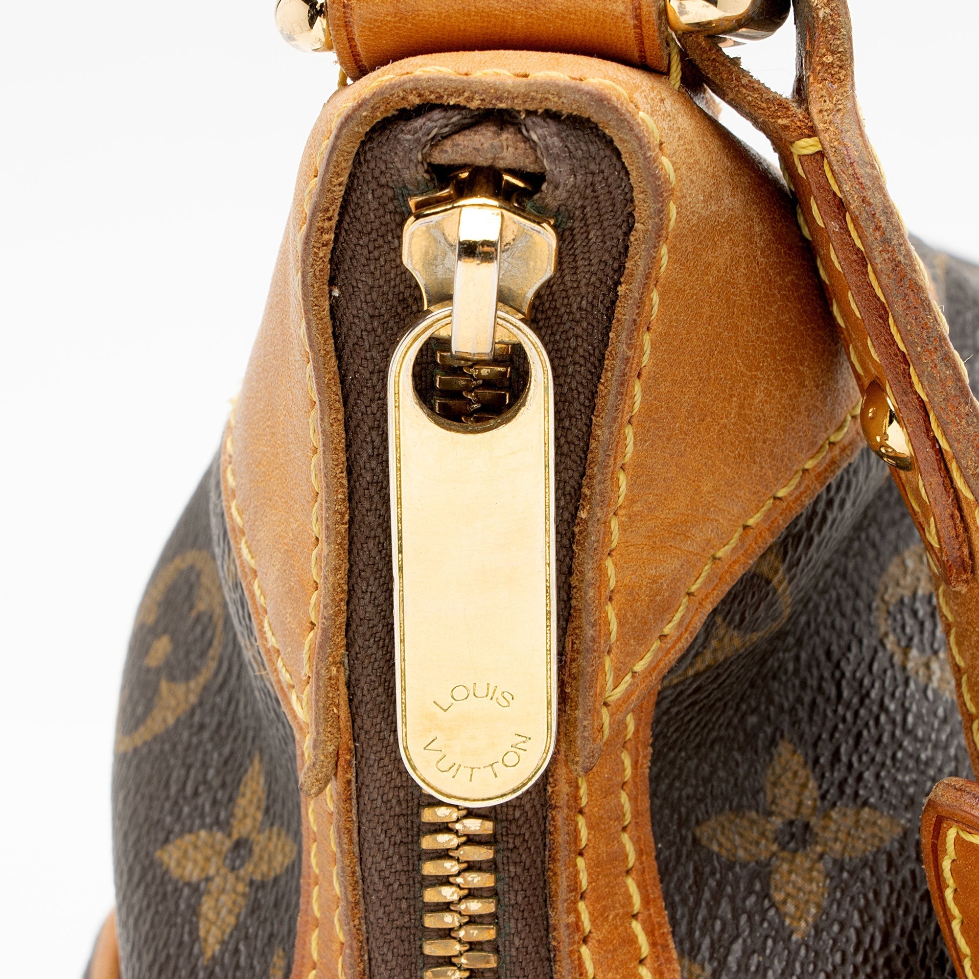 Louis Vuitton Monogram Canvas Thames GM Shoulder Bag