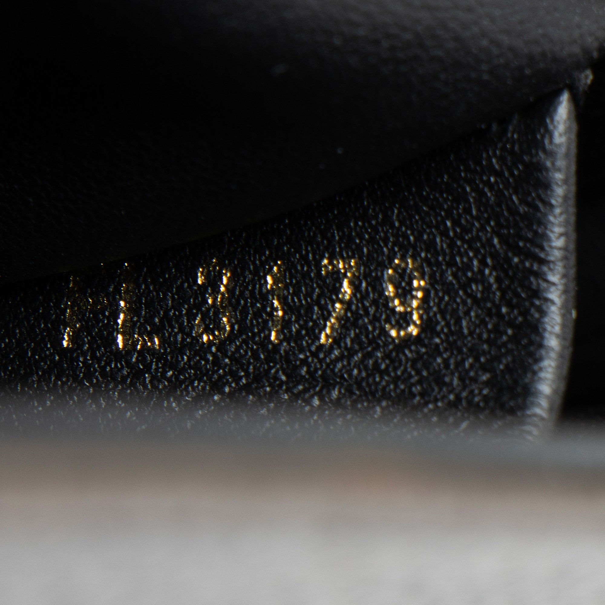 Louis Vuitton Monogram Canvas Thelma Pochette