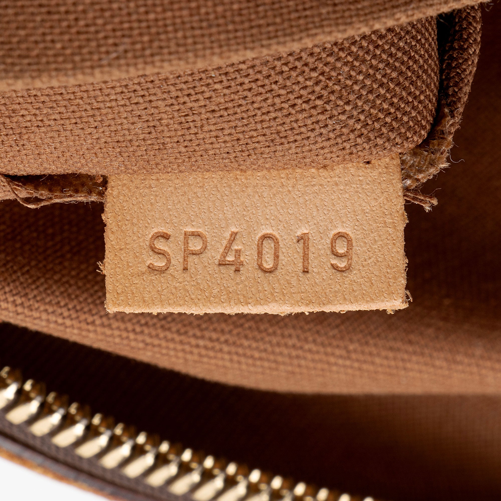 Louis Vuitton Monogram Canvas Tivoli GM Satchel (SHF-667bj5)