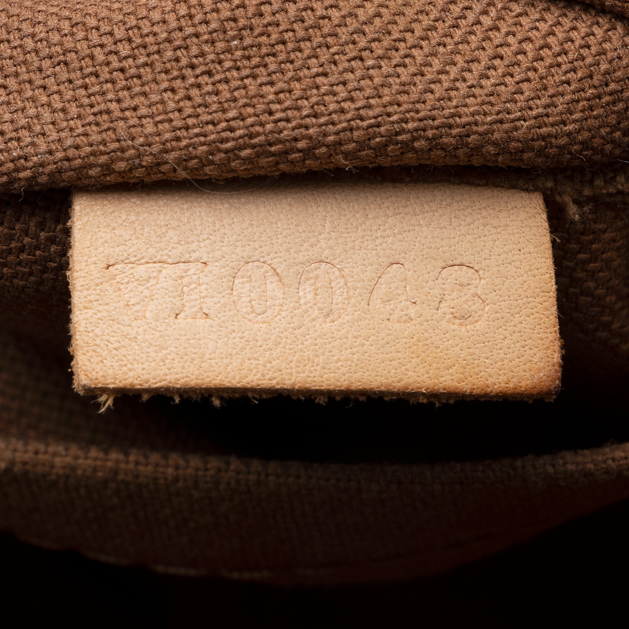 Louis Vuitton Monogram Canvas Tivoli PM Satchel (SHF-22572)