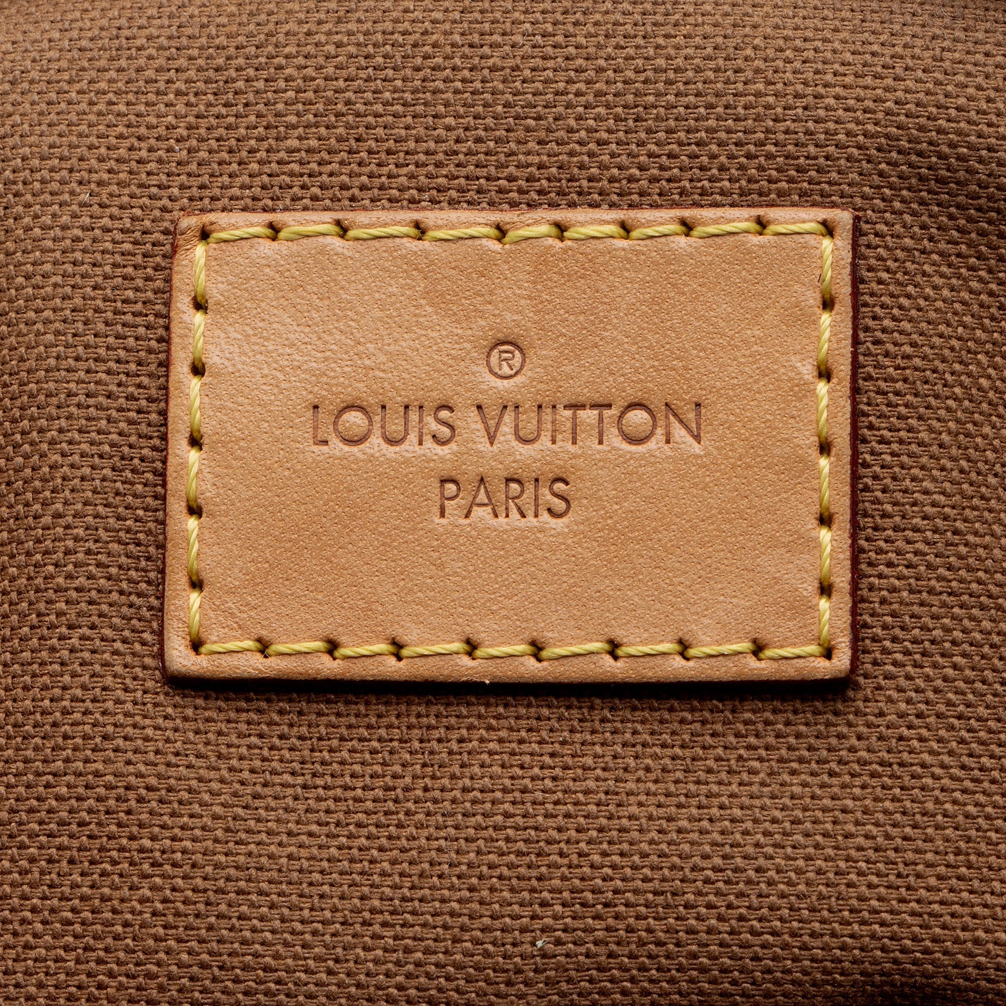 Louis Vuitton Monogram Canvas Tivoli PM Satchel (SHF-Q9Eq98)