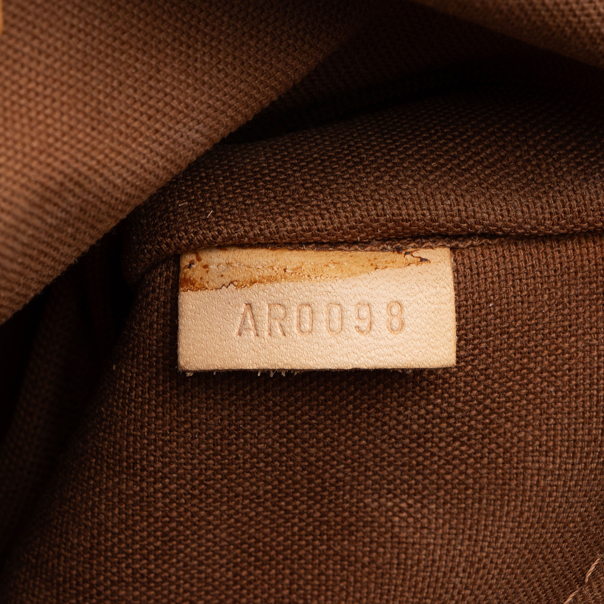 Louis Vuitton Monogram Canvas Tivoli PM Satchel (SHF-iyGA1G)