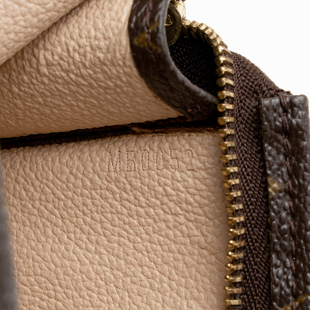 Louis Vuitton Monogram Canvas Toiletry Pouch 15 (SHF-15882)
