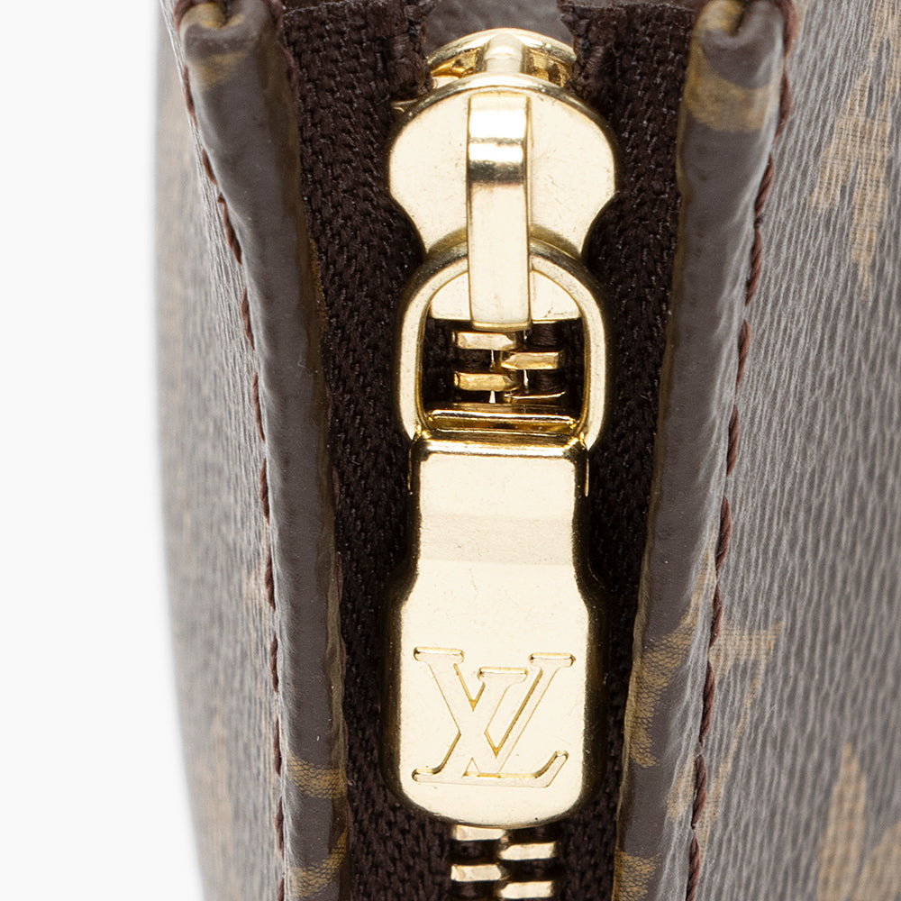 Louis Vuitton Monogram Canvas Toiletry Pouch 15 (SHF-20936)