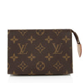 Louis Vuitton Monogram Canvas Toiletry Pouch 15 (SHF-HH8DGD)