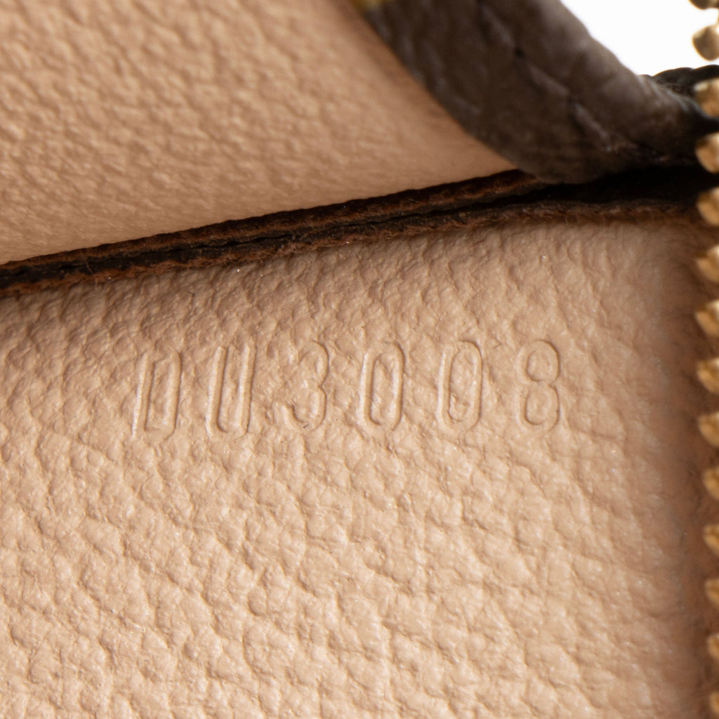 Louis Vuitton Monogram Canvas Toiletry Pouch 19 (SHF-VQJYSZ)
