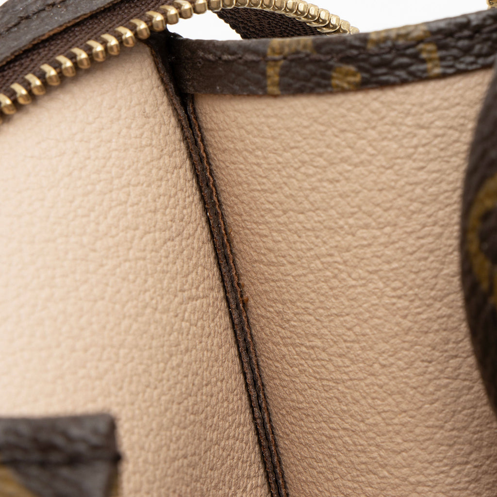 Louis Vuitton Monogram Canvas Toiletry Pouch 19 (SHF-VQJYSZ)
